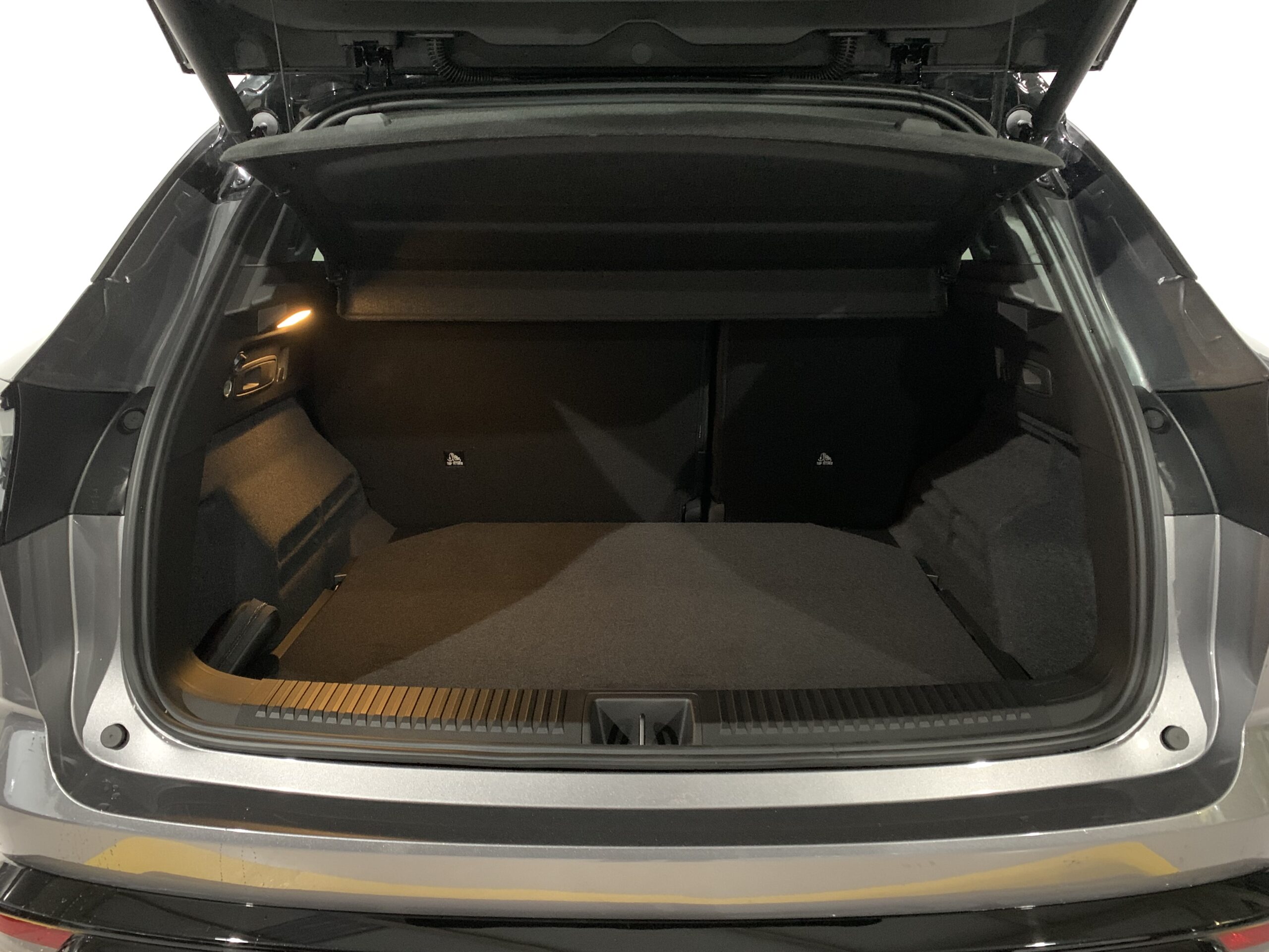 RENAULT NUEVO AUSTRAL ESPIRIT ALPINE FULL HYBRID 200CV + TECHO NEGRO BRILLANTE