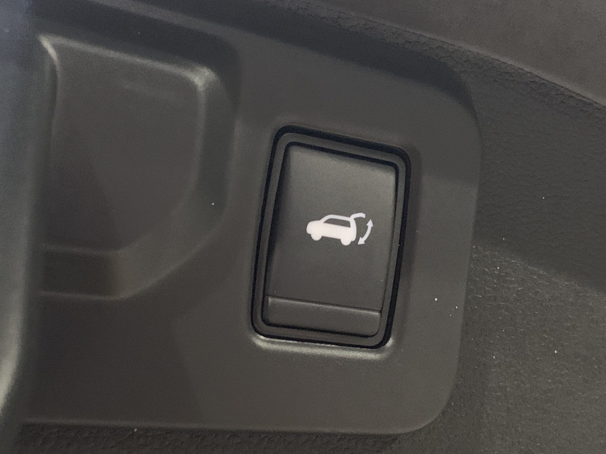 RENAULT NUEVO AUSTRAL ESPIRIT ALPINE FULL HYBRID 200CV + TECHO NEGRO BRILLANTE