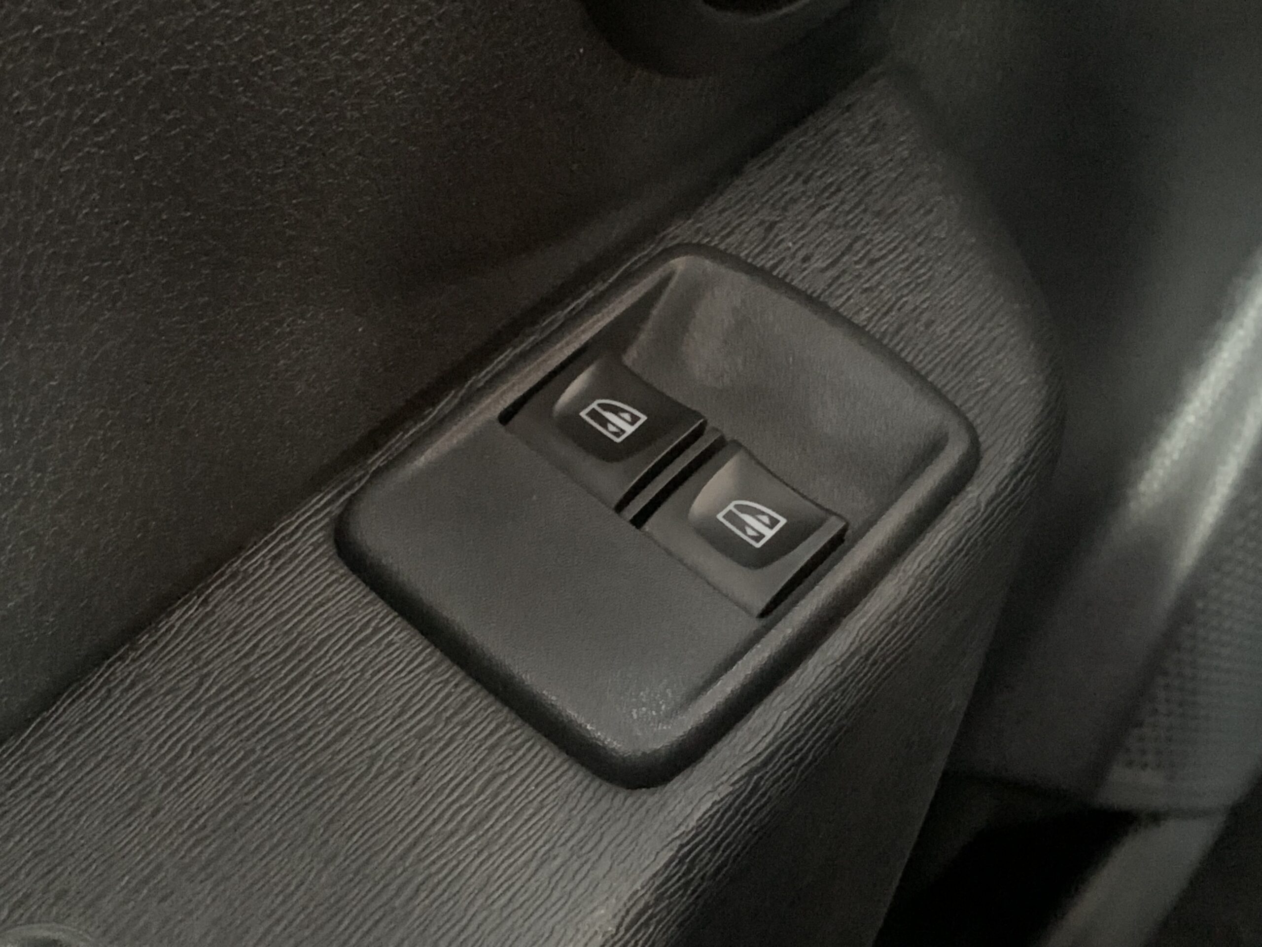 DACIA DOKKER FURGON BLUE DCI 95CV + RETROVISORES ELECTRICOS + RUEDA DE REPUESTO