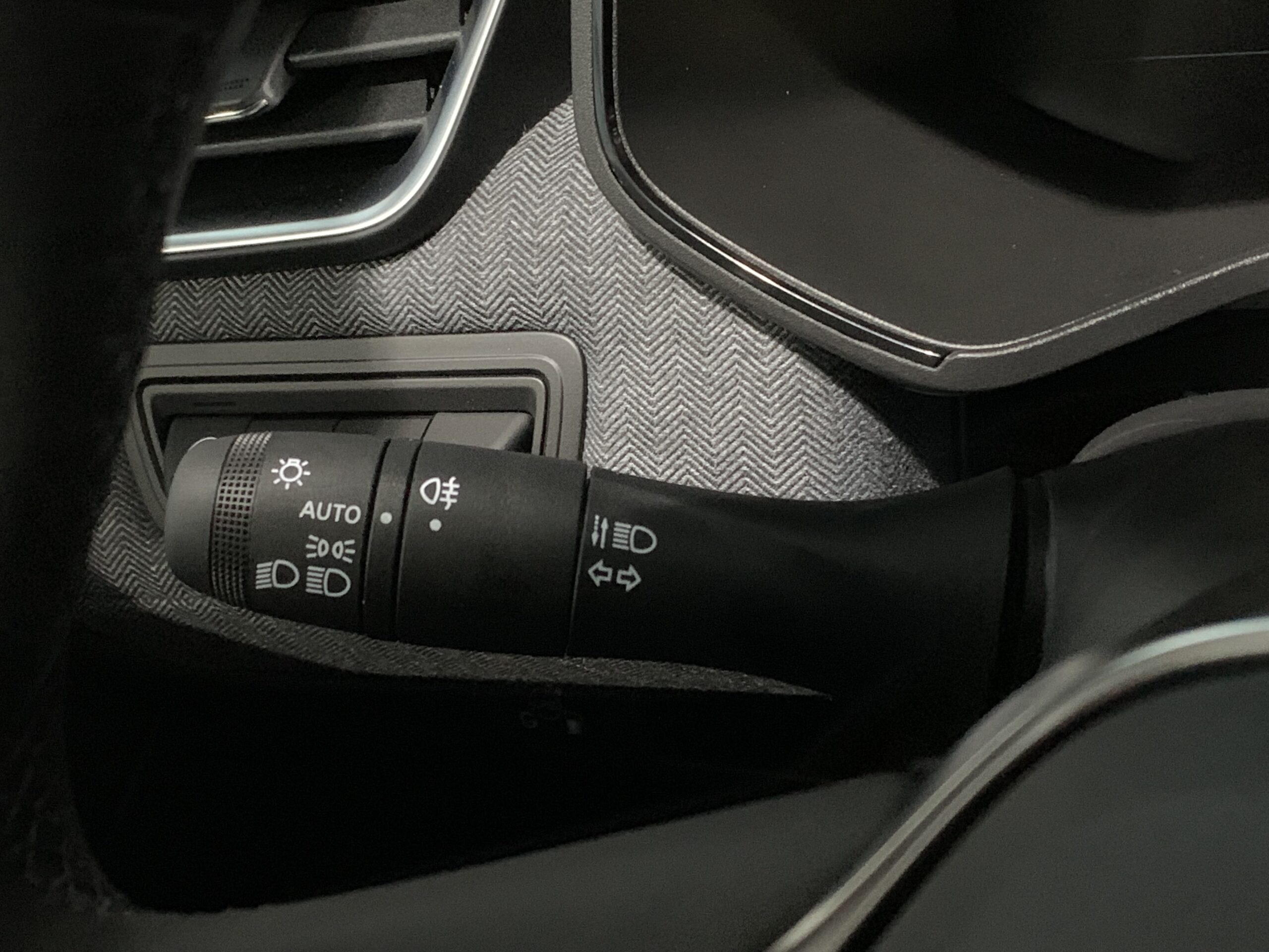 RENAULT CLIO TECHNO ECO-G (GLP) 100CV