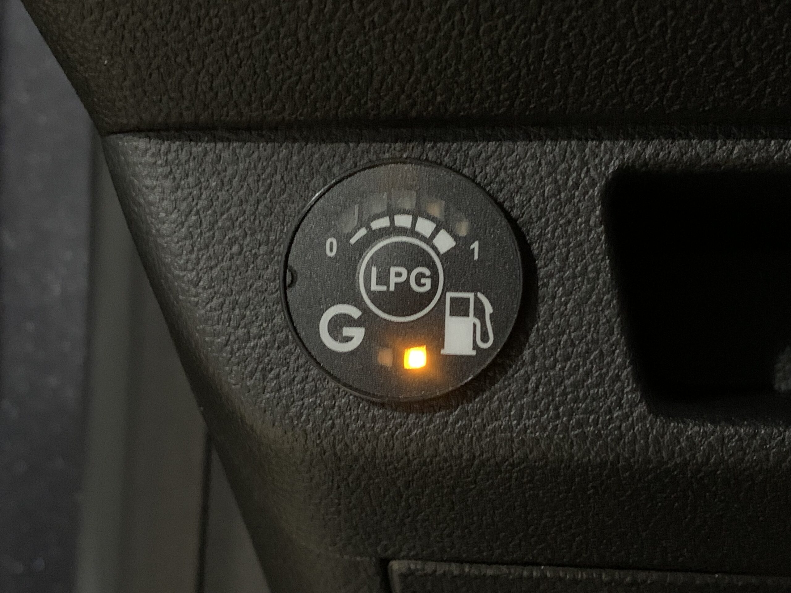 RENAULT CLIO TECHNO ECO-G (GLP) 100CV