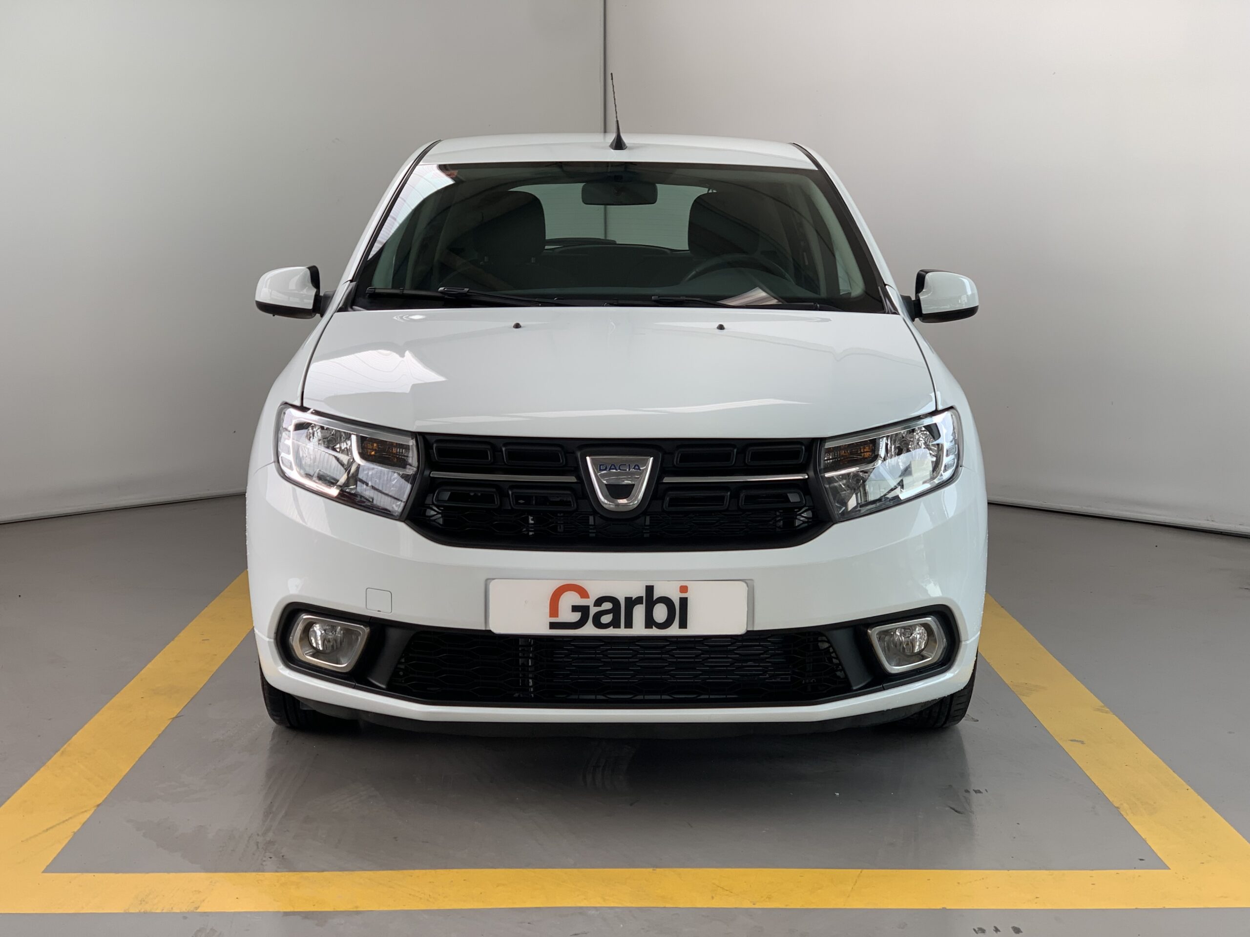DACIA SANDERO COMFORT BLUE DCI 95CV + AIRE ACONDICIONADO + RUEDA DE REPUESTO