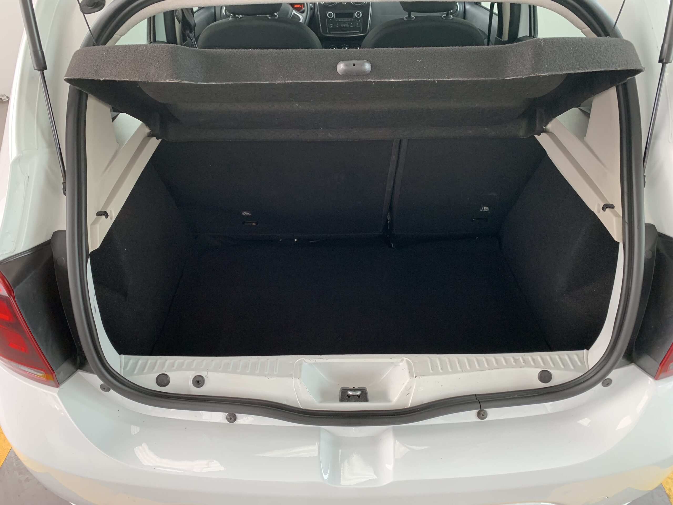 DACIA SANDERO COMFORT BLUE DCI 95CV + AIRE ACONDICIONADO + RUEDA DE REPUESTO