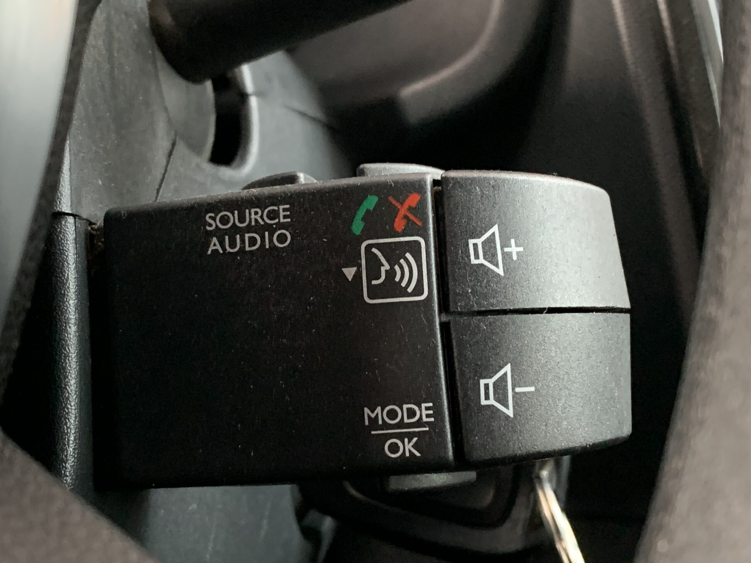 DACIA SANDERO COMFORT BLUE DCI 95CV + AIRE ACONDICIONADO + RUEDA DE REPUESTO