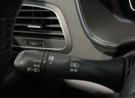 RENAULT MEGANE INTENS BLUE DCI 115CV + PACK NAVEGACION + SENSORES DE APARCAMIENTO DELANTEROS & TRASEROS