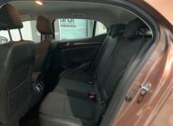 RENAULT MEGANE INTENS BLUE DCI 115CV + PACK NAVEGACION + SENSORES DE APARCAMIENTO DELANTEROS & TRASEROS