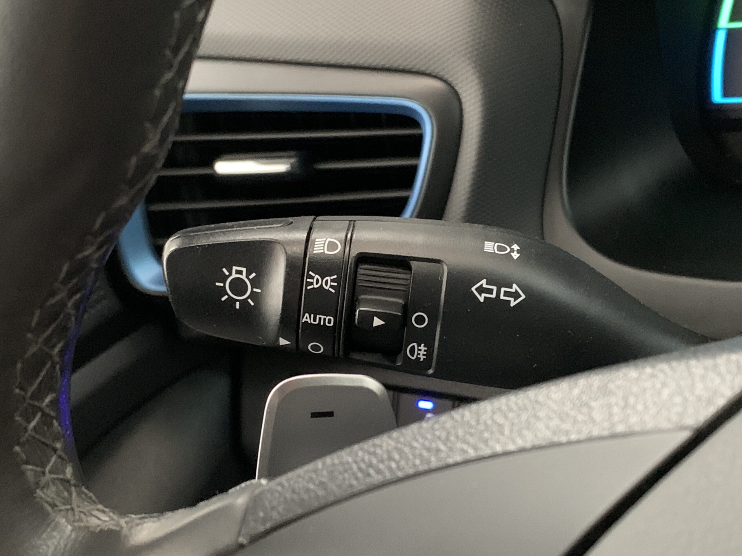 HYUNDAI IONIQ 1.6 GDI STYLE 141CV PHEV (HIBRIDO ENCHUFABLE)