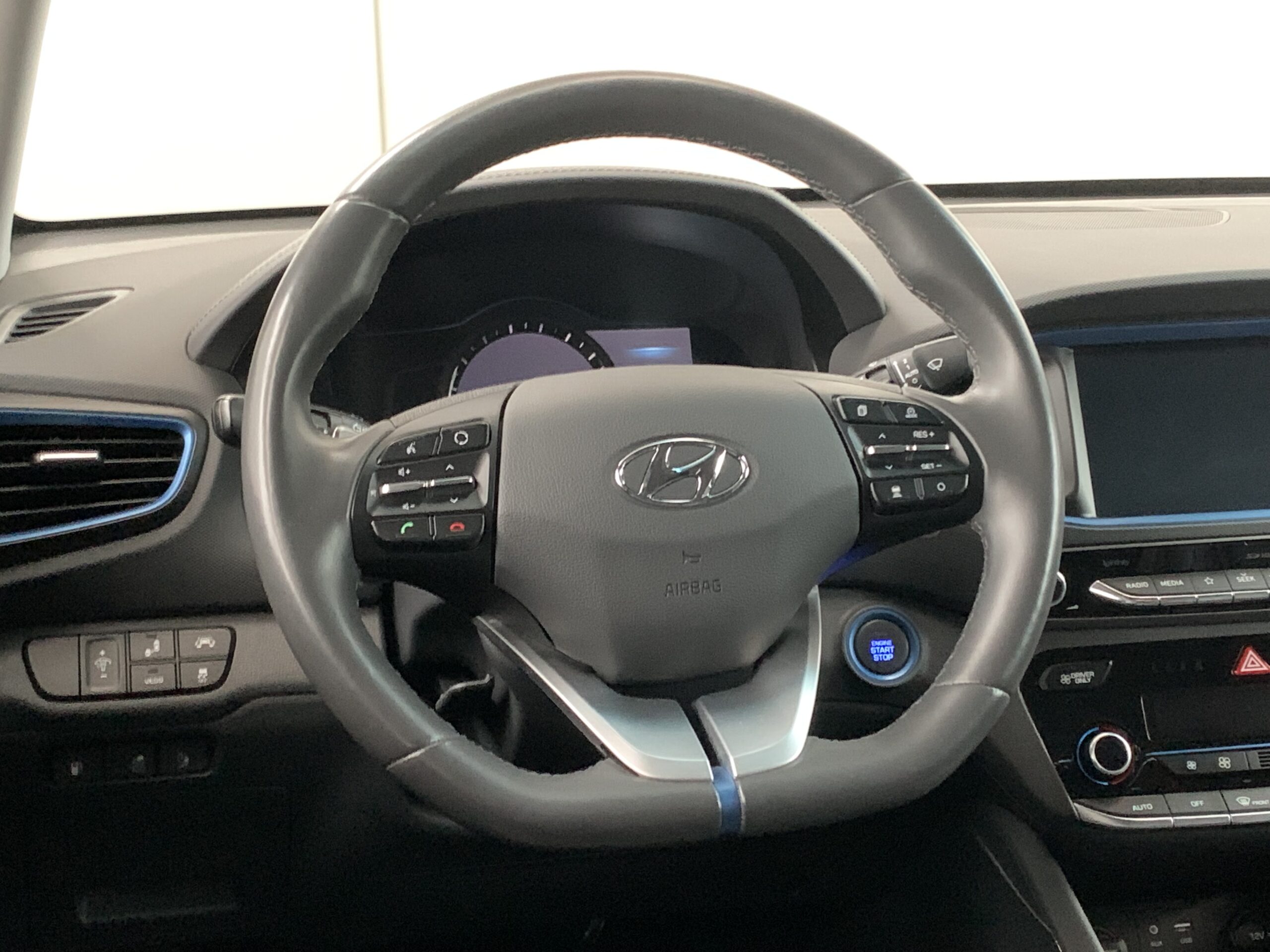 HYUNDAI IONIQ 1.6 GDI STYLE 141CV PHEV (HIBRIDO ENCHUFABLE)