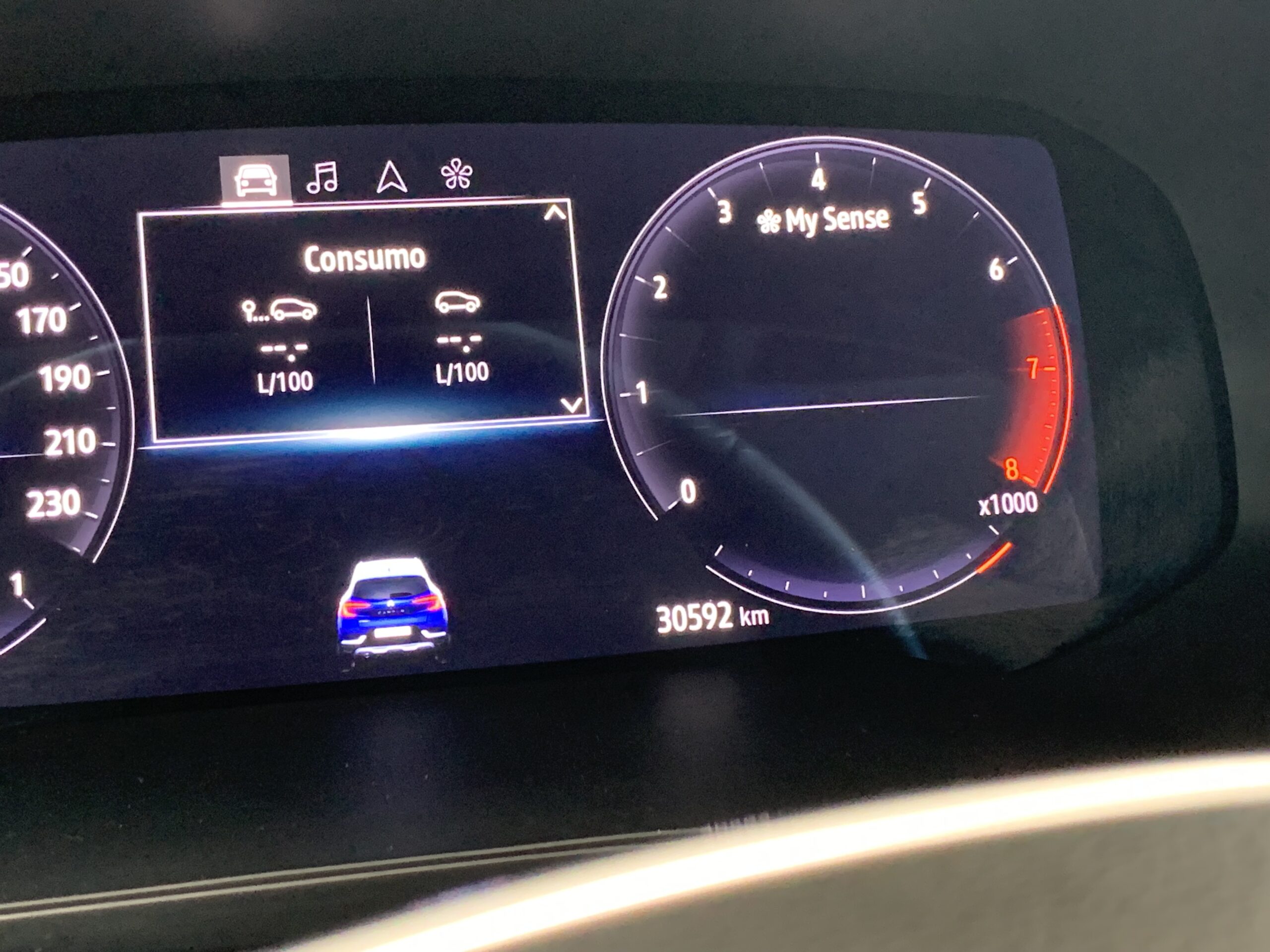 RENAULT CAPTUR TECHNO TCE 90CV + RUEDA DE REPUESTO + BARRAS DE TECHO LONGITUDINALES + CARGADOR POR INDUCCION + PACK FULL SCREEN + PACK CITY PREMIUM