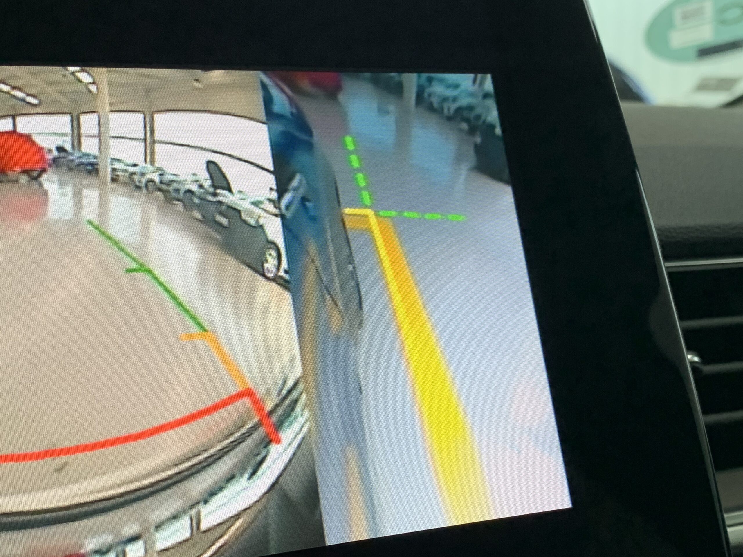 RENAULT CAPTUR TECHNO TCE 90CV + RUEDA DE REPUESTO + BARRAS DE TECHO LONGITUDINALES + CARGADOR POR INDUCCION + PACK FULL SCREEN + PACK CITY PREMIUM