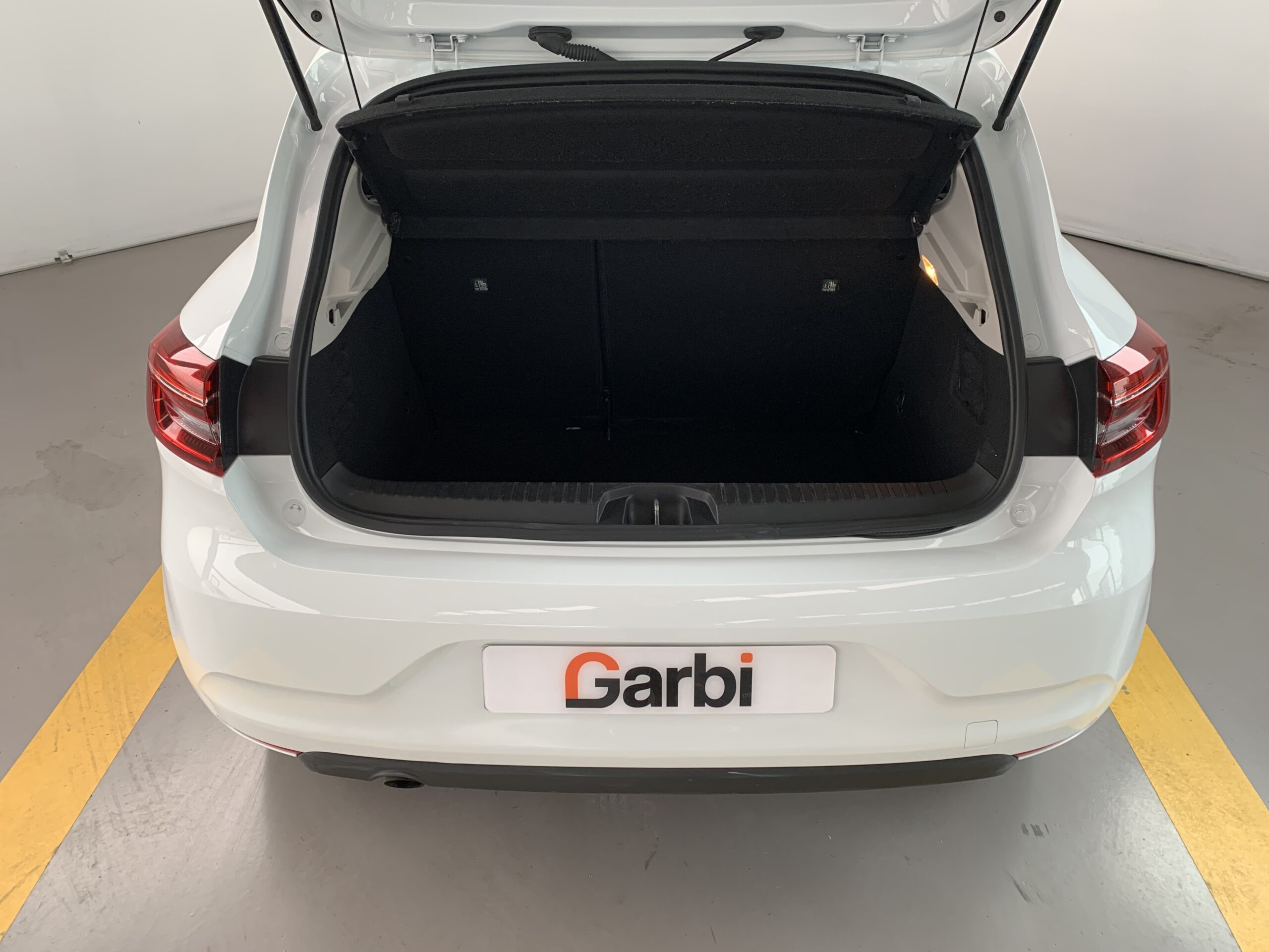 RENAULT CLIO BUSINESS DCI 85CV