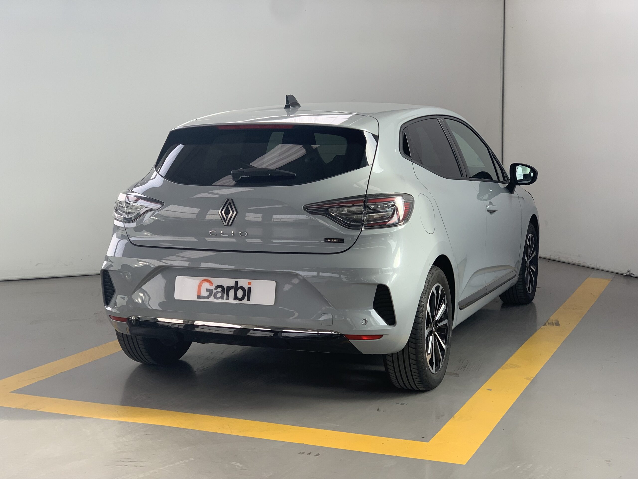 RENAULT CLIO TECHNO E-TECH FULL HYBRID 145CV