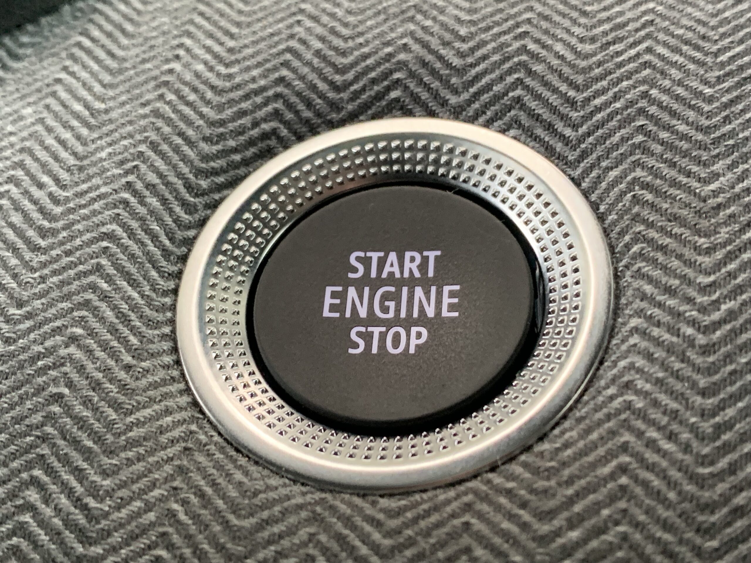 RENAULT CLIO TECHNO E-TECH FULL HYBRID 145CV