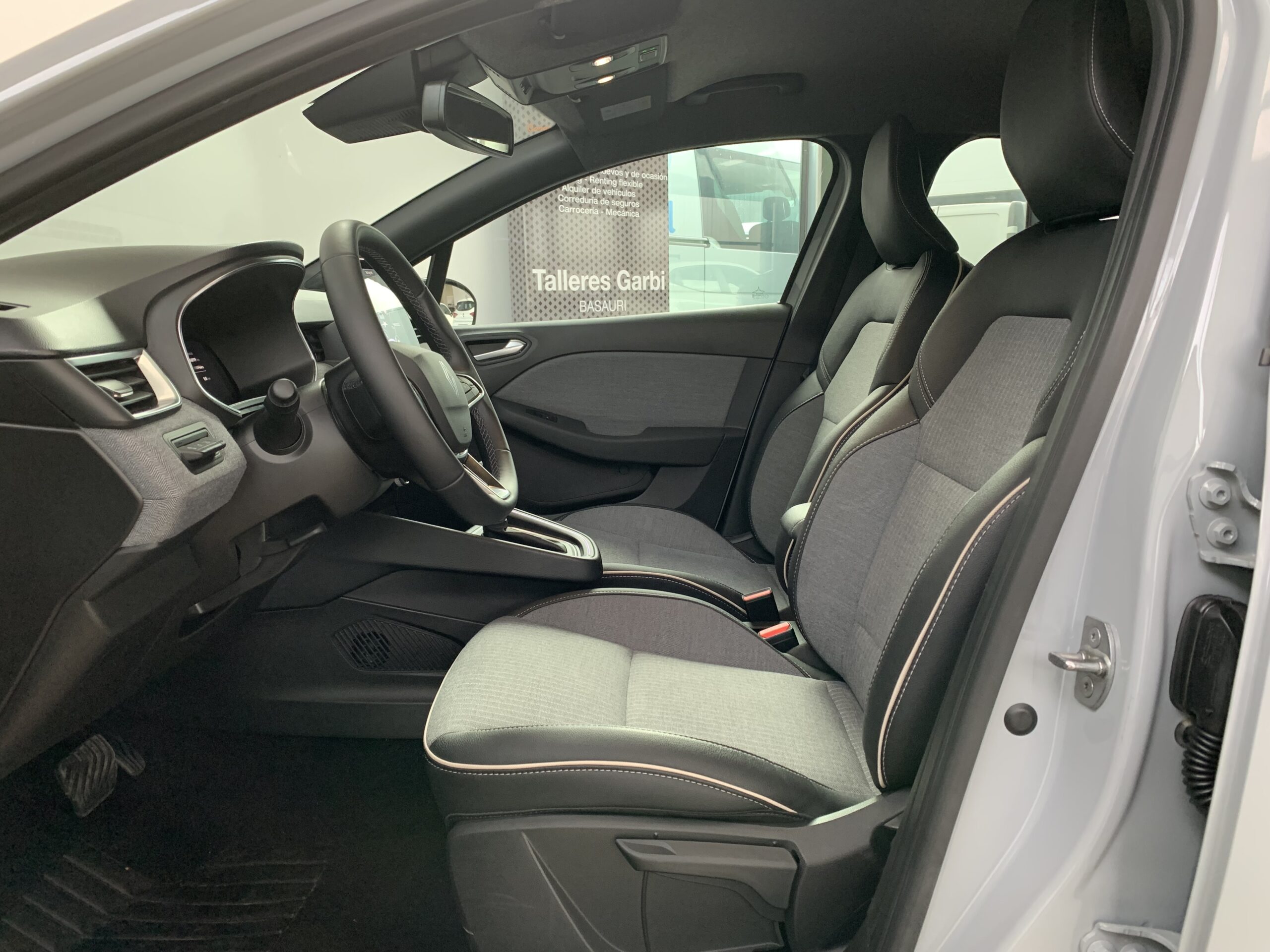 RENAULT CLIO TECHNO E-TECH FULL HYBRID 145CV