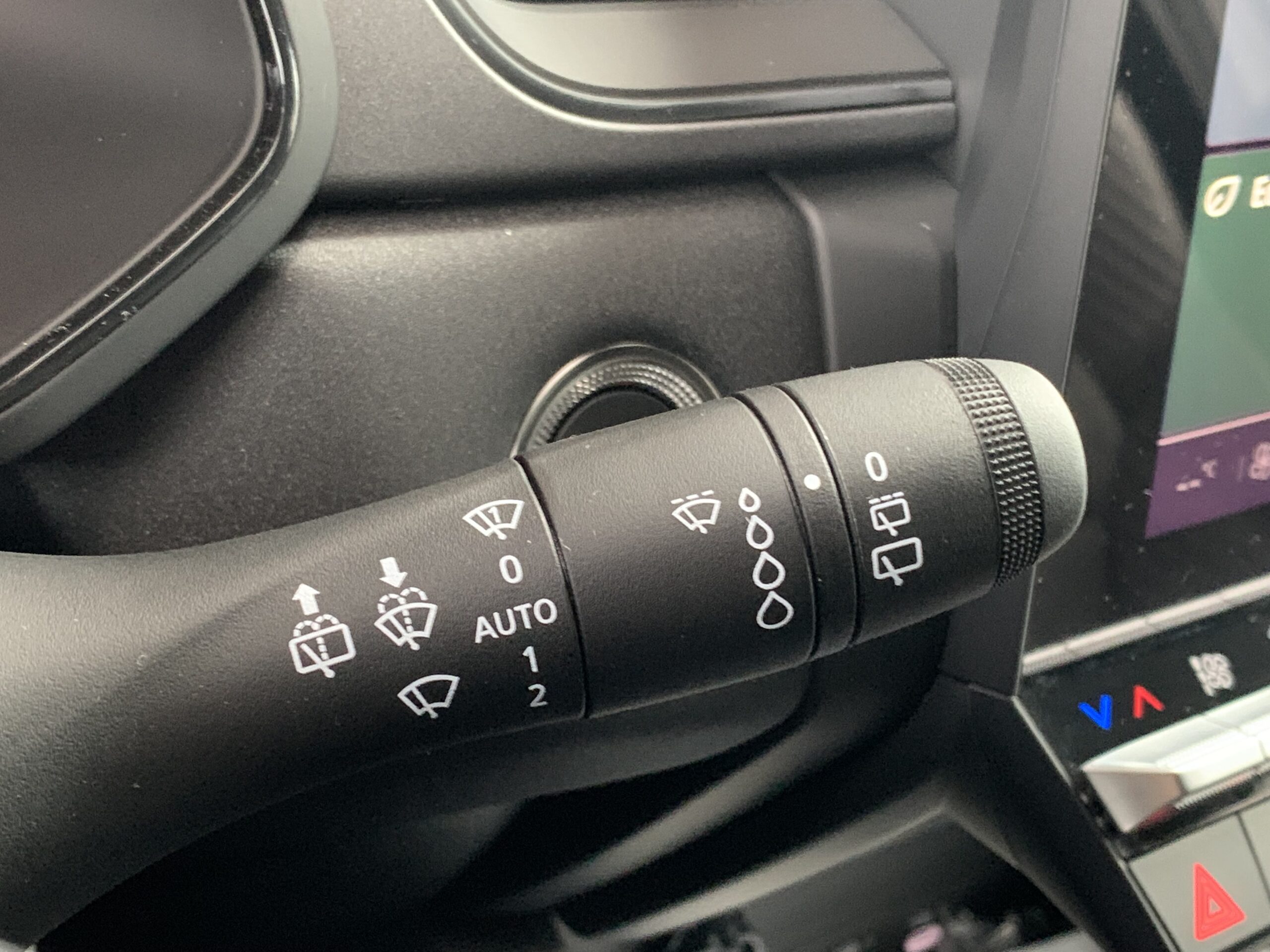 RENAULT CAPTUR TECHNO FULL HYBRID 160CV + TECHO NEGRO BRILLANTE + RUEDA DE EMERGENCIA