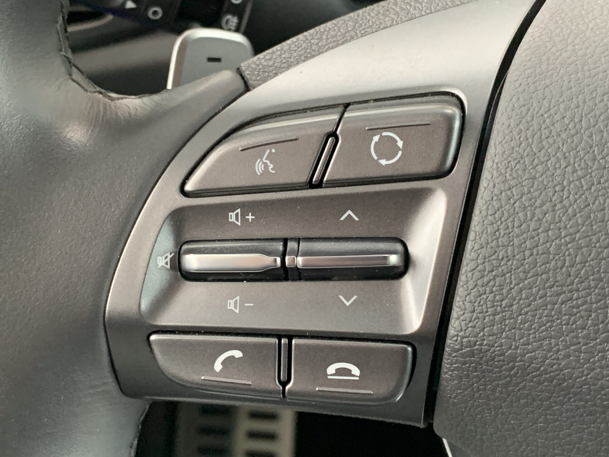 HYUNDAI IONIQ STYLE 1.6 GDI HIBRIDO ENCHUFABLE 141CV