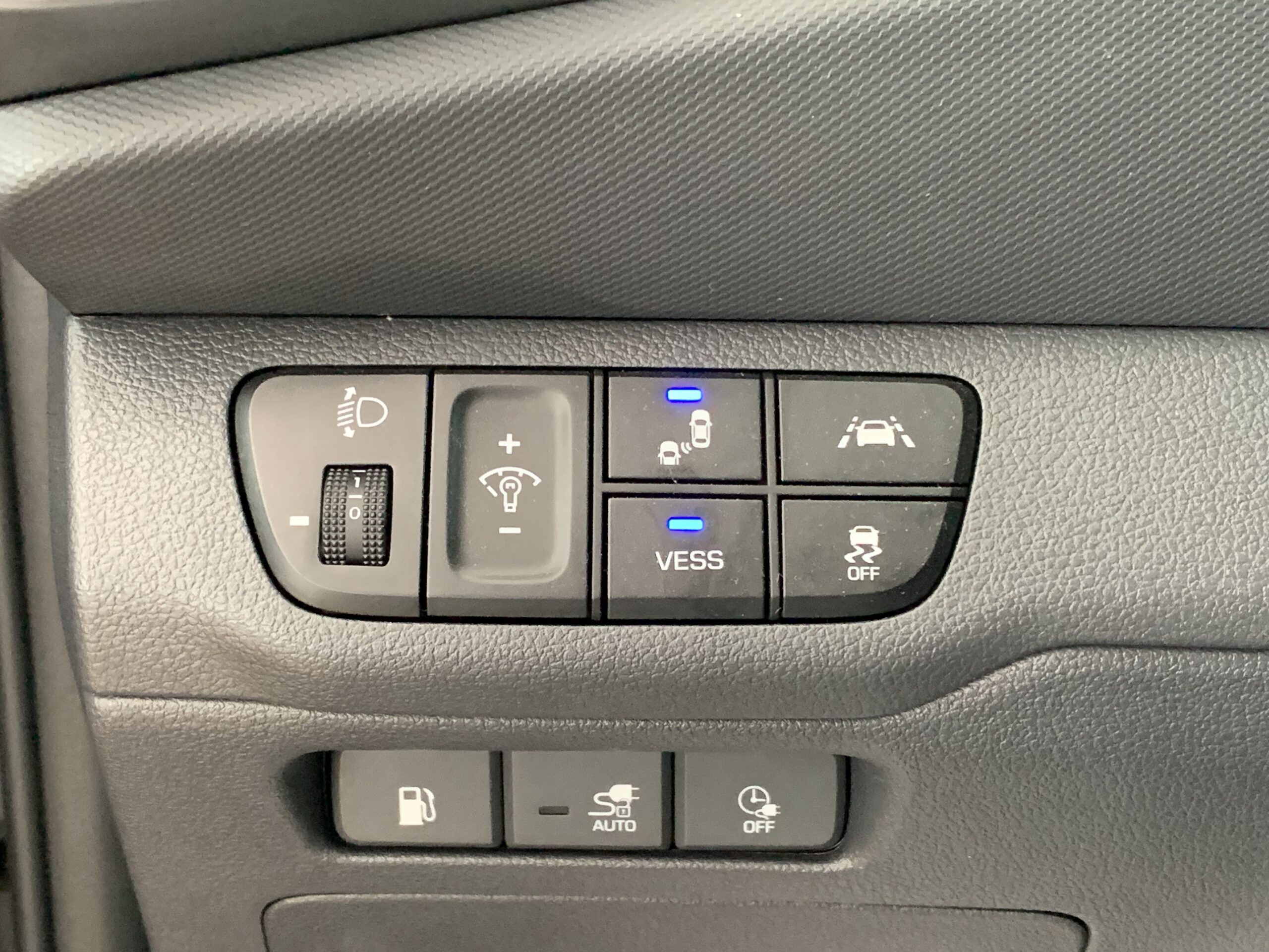 HYUNDAI IONIQ STYLE 1.6 GDI HIBRIDO ENCHUFABLE 141CV