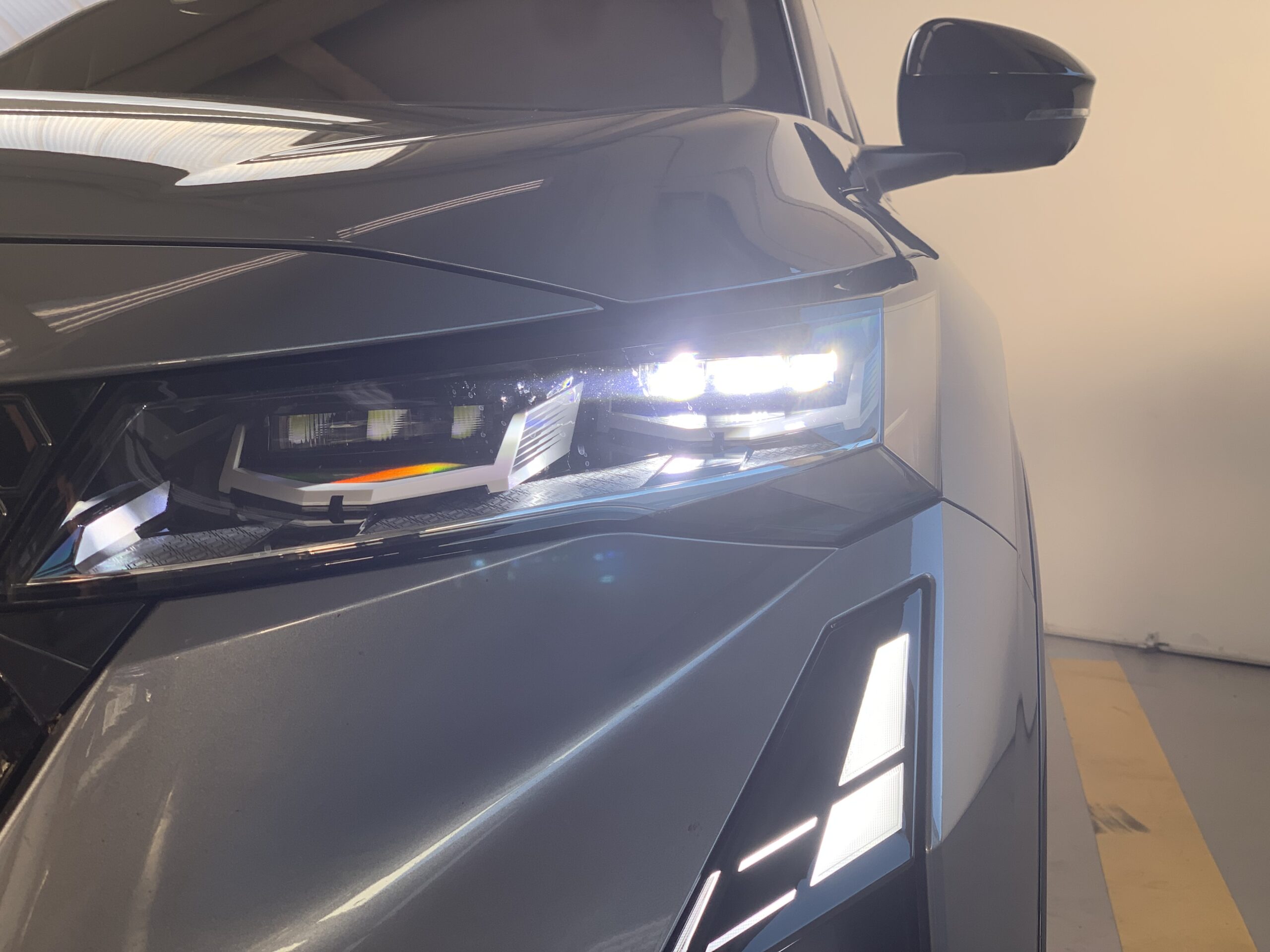 RENAULT RAFALE ESPIRIT ALPINE FULL HYBRID 200CV + PACK DRIVING & HEATING + PACK CITY PREMIUM + PACK CONFORT + RUEDA DE EMERGENCIA