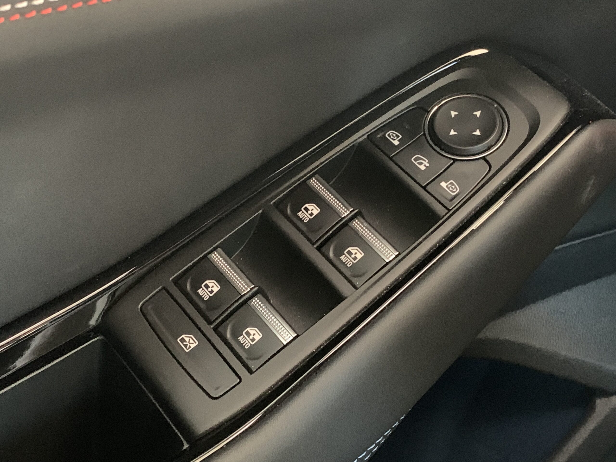 RENAULT RAFALE ESPIRIT ALPINE FULL HYBRID 200CV + PACK DRIVING & HEATING + PACK CITY PREMIUM + PACK CONFORT + RUEDA DE EMERGENCIA