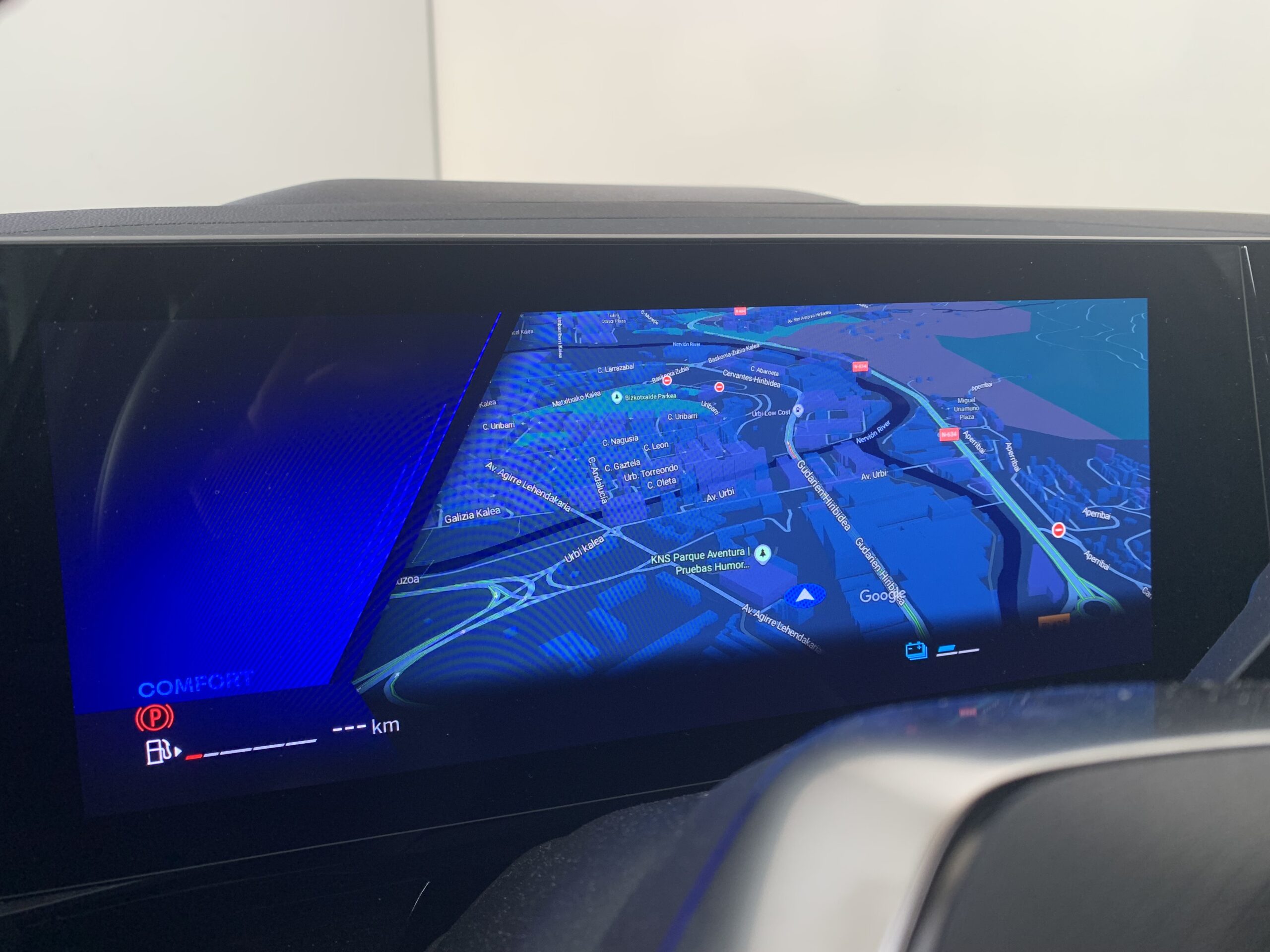 RENAULT RAFALE ESPIRIT ALPINE FULL HYBRID 200CV + PACK DRIVING & HEATING + PACK CITY PREMIUM + PACK CONFORT + RUEDA DE EMERGENCIA