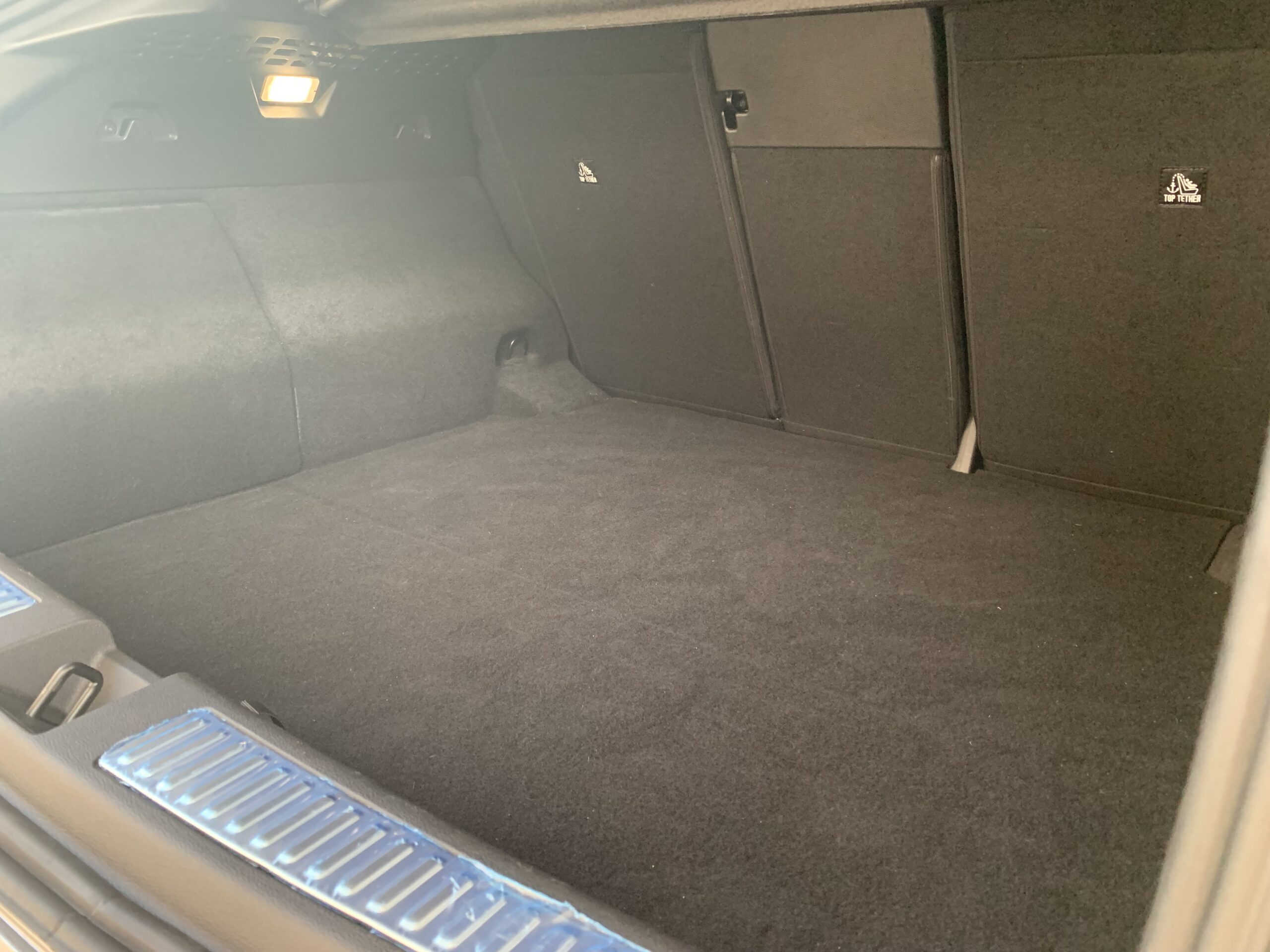 RENAULT RAFALE ESPIRIT ALPINE FULL HYBRID 200CV + PACK DRIVING & HEATING + PACK CITY PREMIUM + PACK CONFORT + RUEDA DE EMERGENCIA