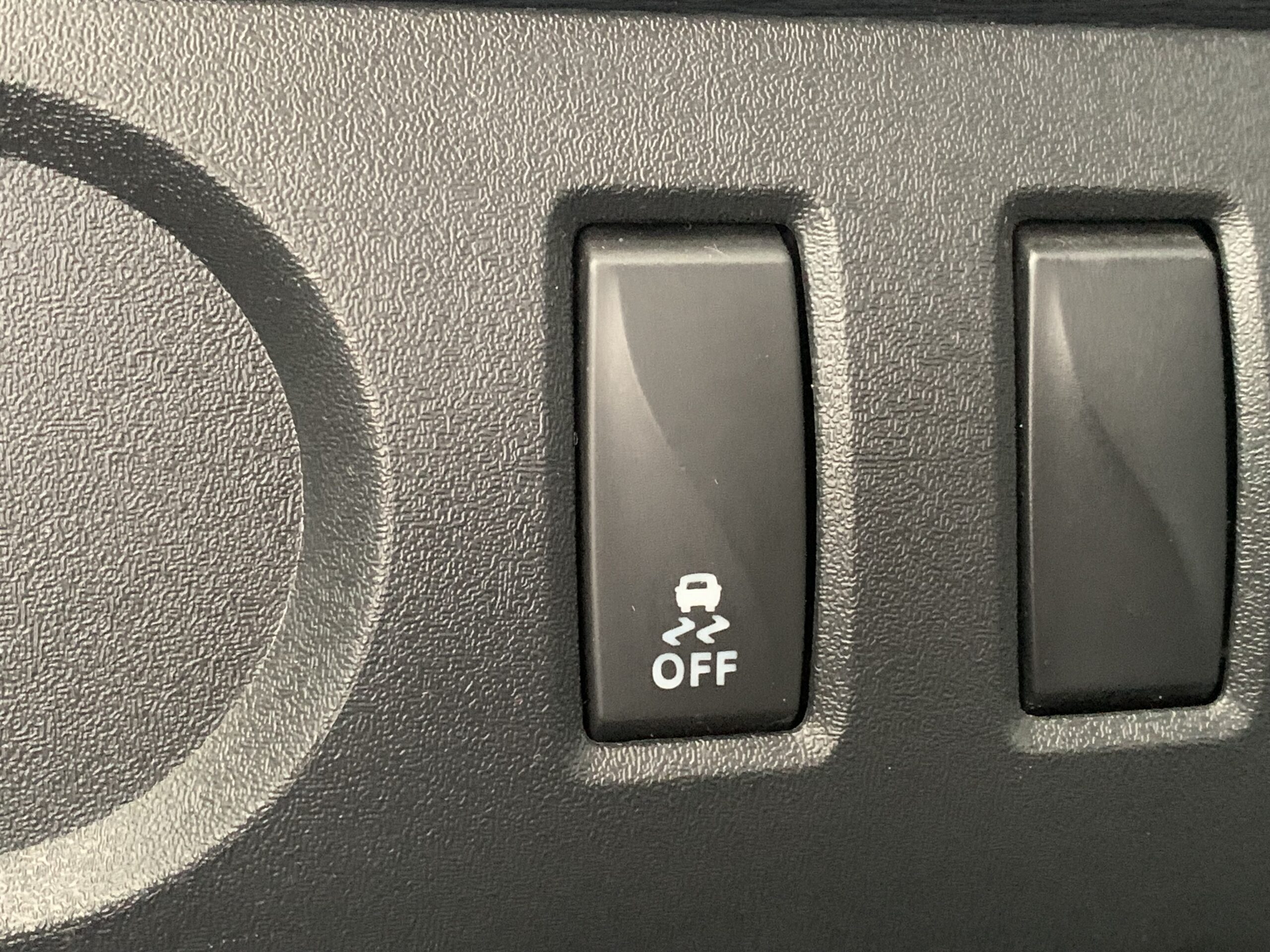 DACIA DOKKER N1 ESSENTIAL BLUE DCI 95CV 5 PLAZAS