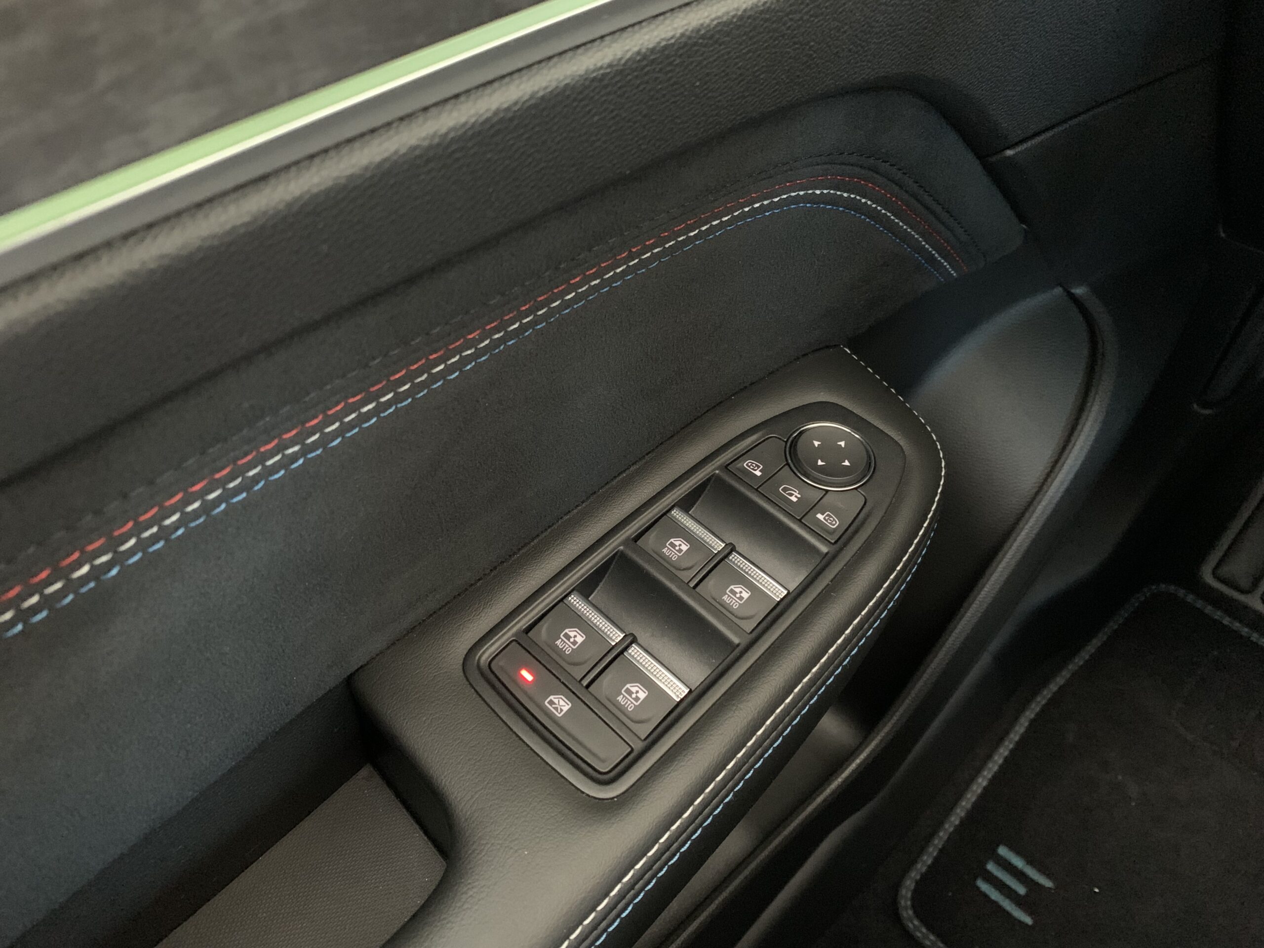 NUEVO ARKANA ESPIRIT ALPINE E-TECH 145CV + TECHO NEGRO + PACK PARKING (CAMARA 360º)