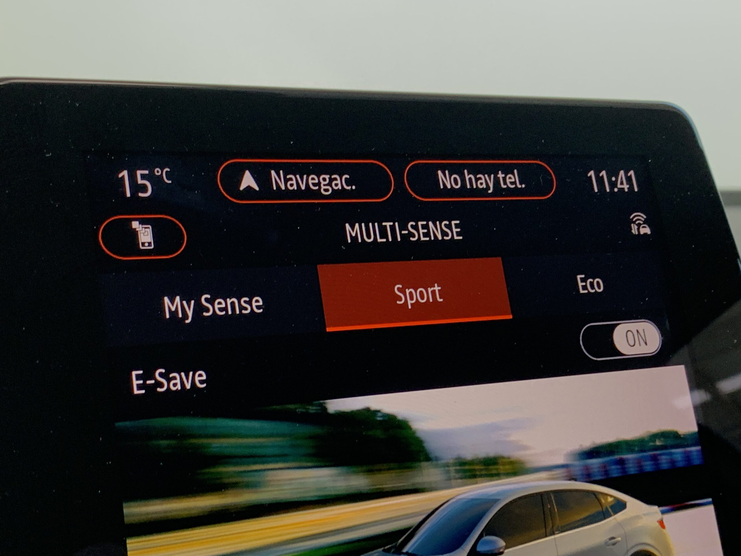 NUEVO ARKANA ESPIRIT ALPINE E-TECH 145CV + TECHO NEGRO + PACK PARKING (CAMARA 360º)