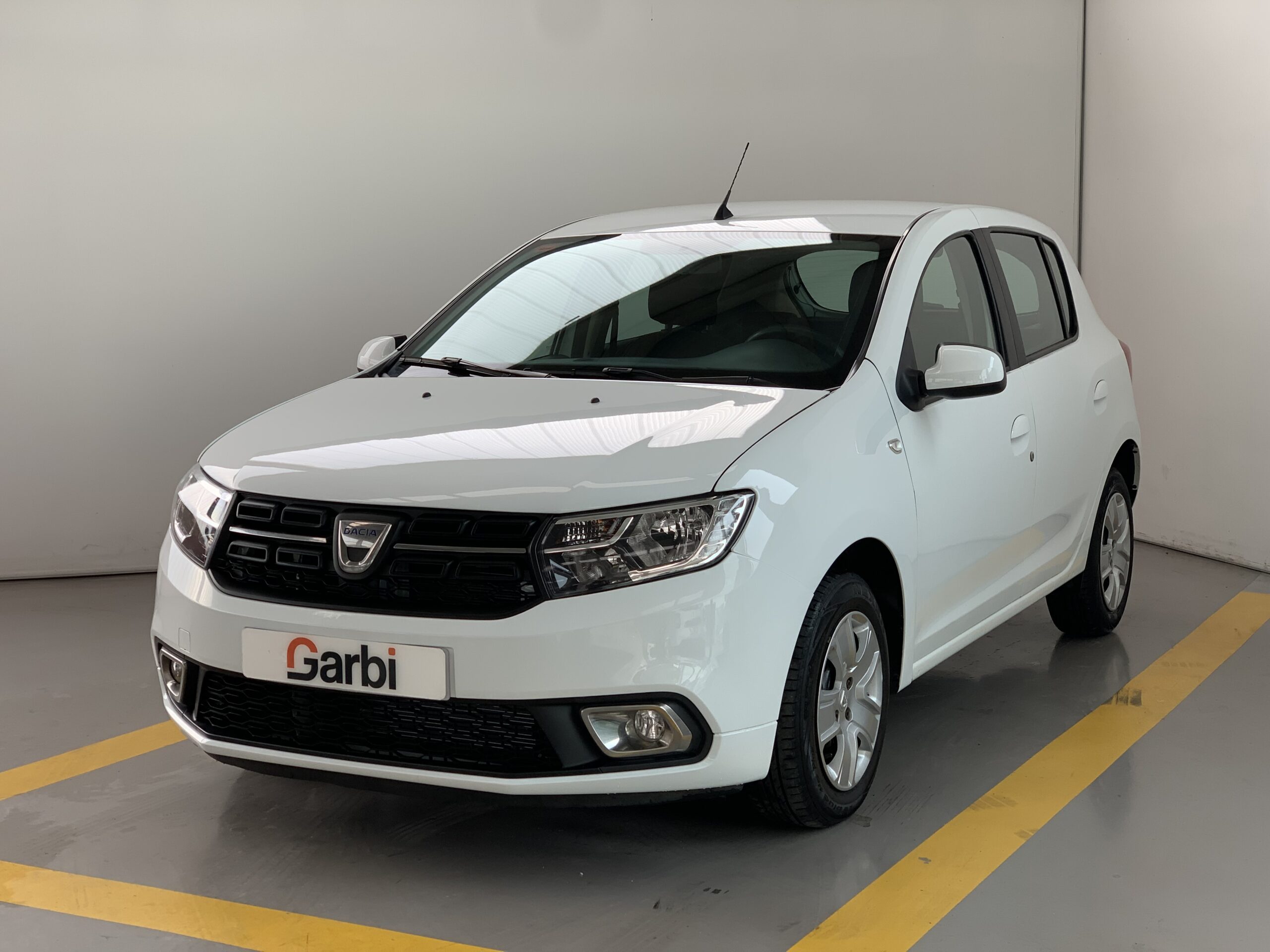 SANDERO COMFORT BLUE DCI 95CV + CLIMATIZACION MANUAL + RUEDA DE REPUESTO