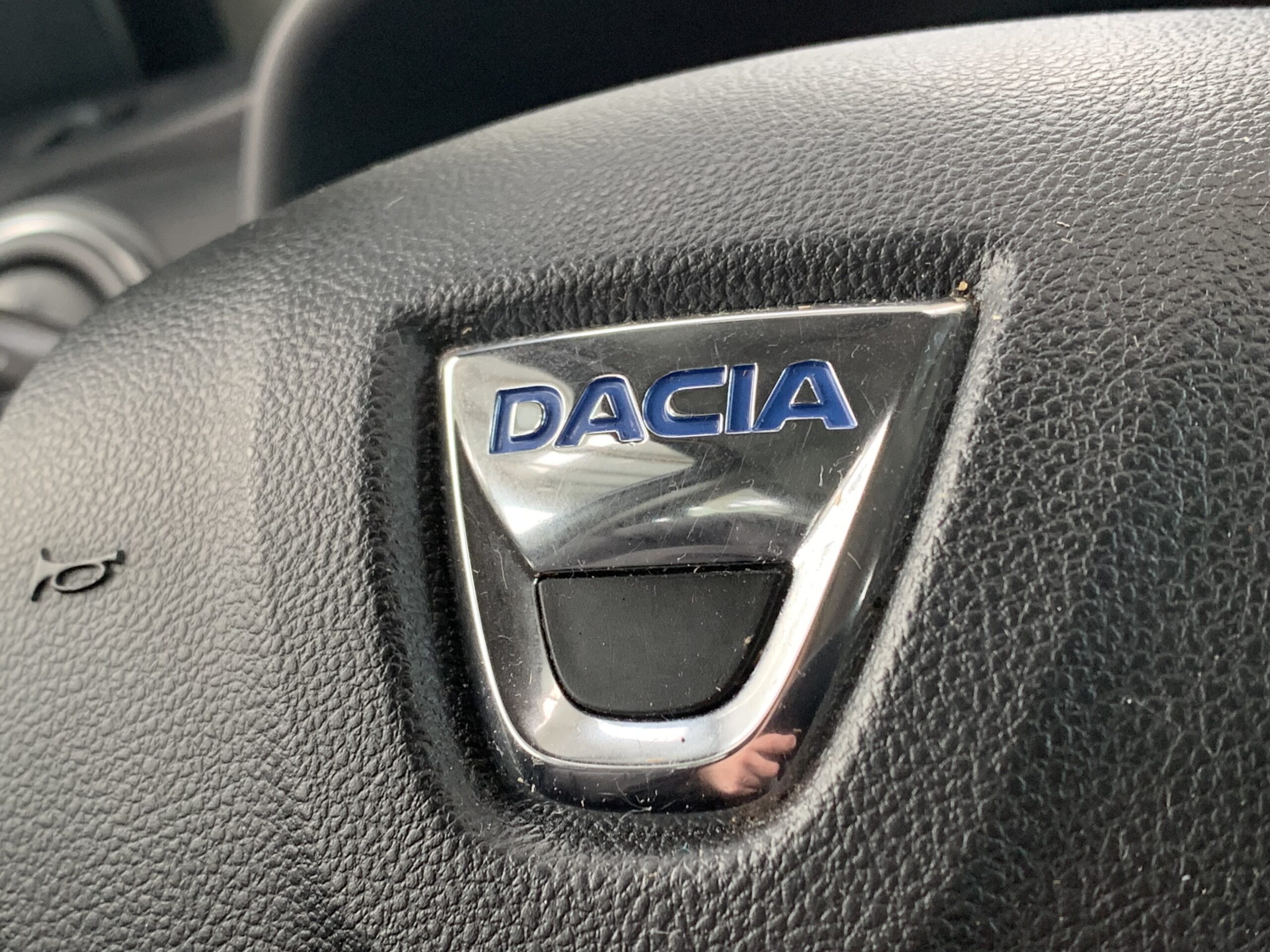 SANDERO COMFORT BLUE DCI 95CV + CLIMATIZACION MANUAL + RUEDA DE REPUESTO