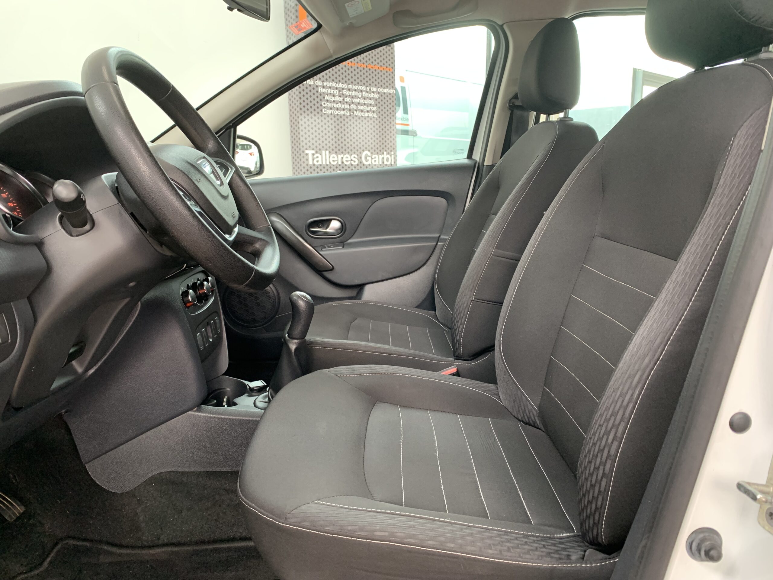 SANDERO COMFORT BLUE DCI 95CV + CLIMATIZACION MANUAL + RUEDA DE REPUESTO