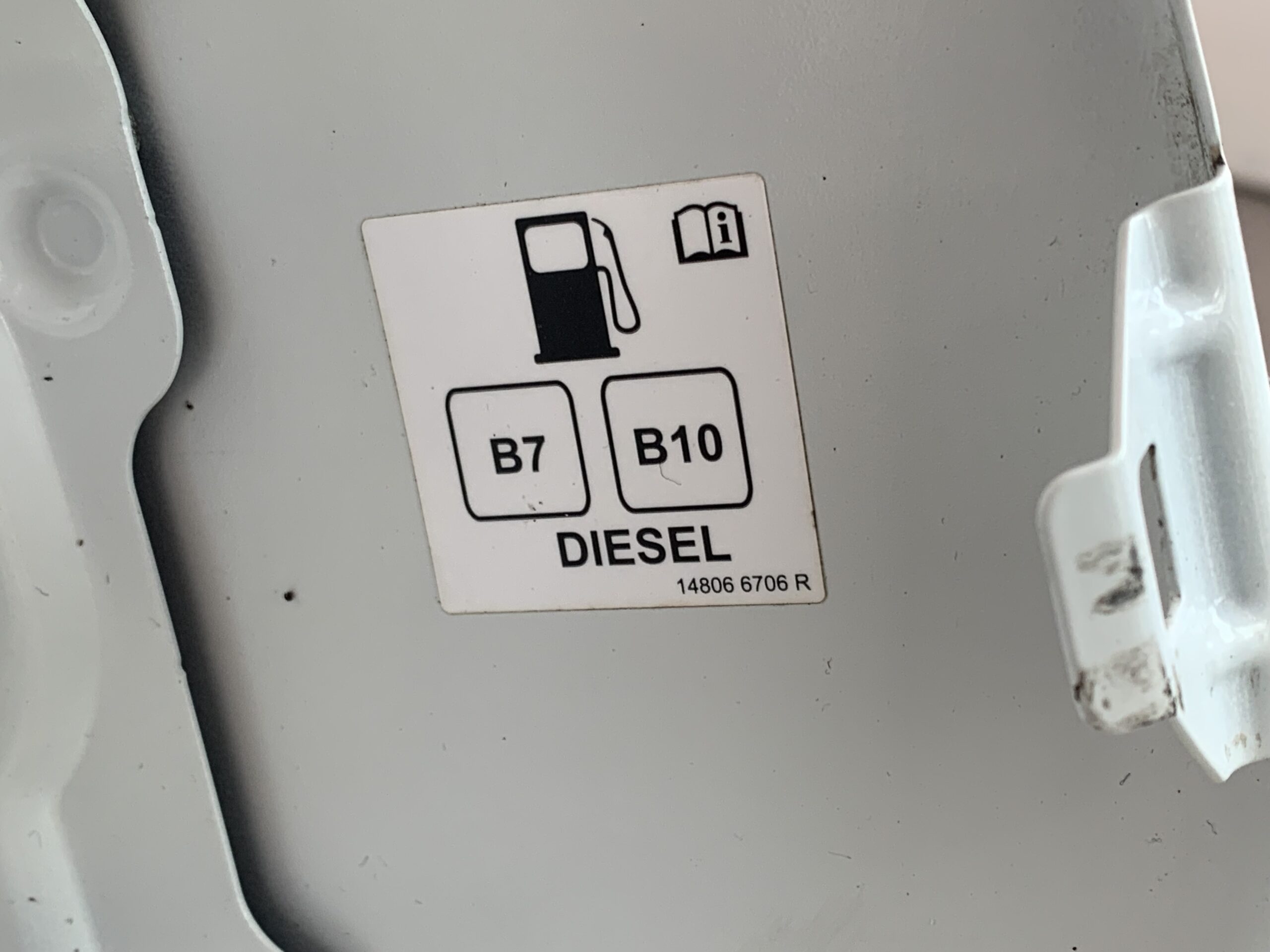 SANDERO COMFORT BLUE DCI 95CV + CLIMATIZACION MANUAL + RUEDA DE REPUESTO