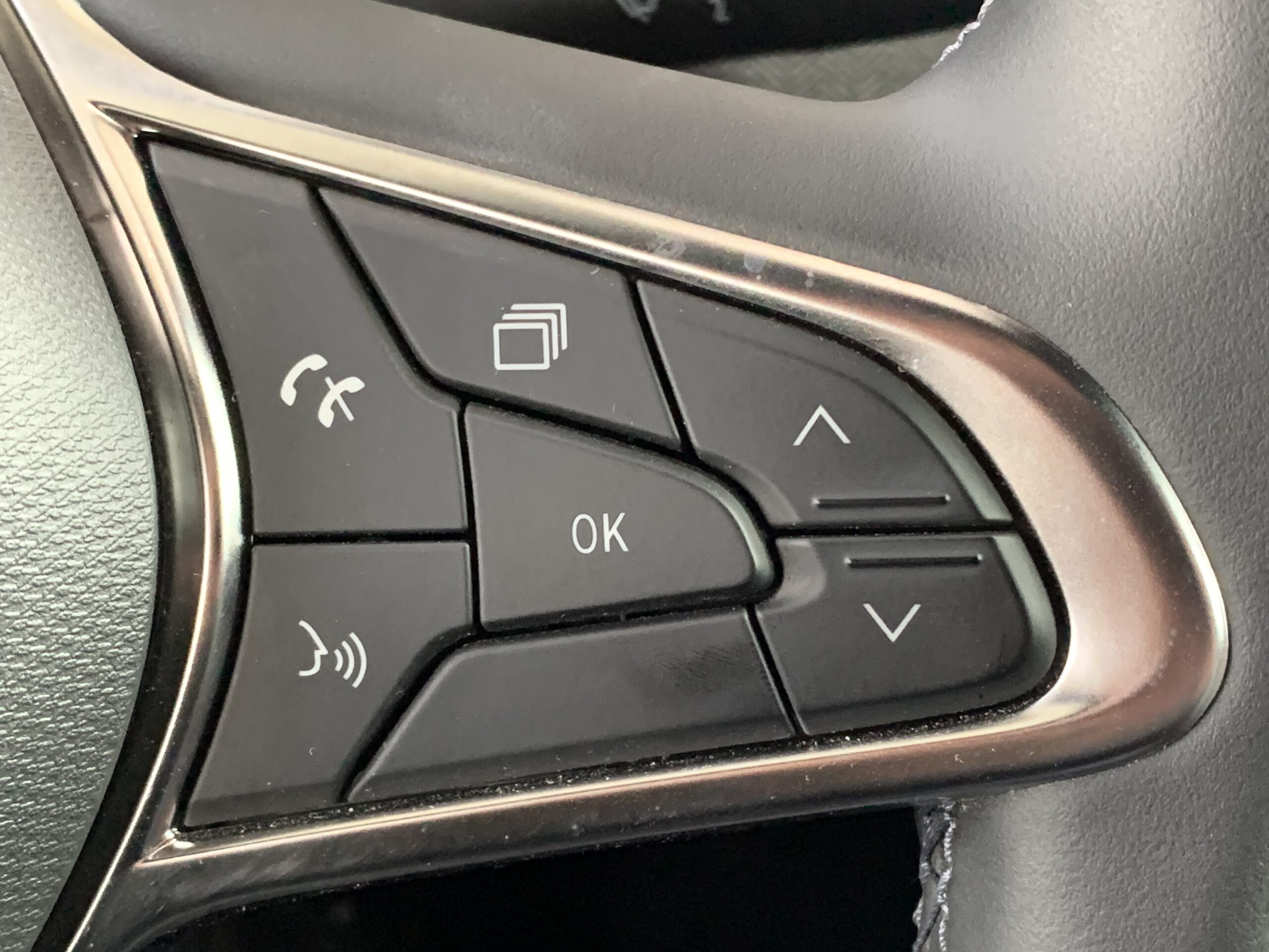 RENAULT CLIO TECHNO FULL HYBRID 145CV