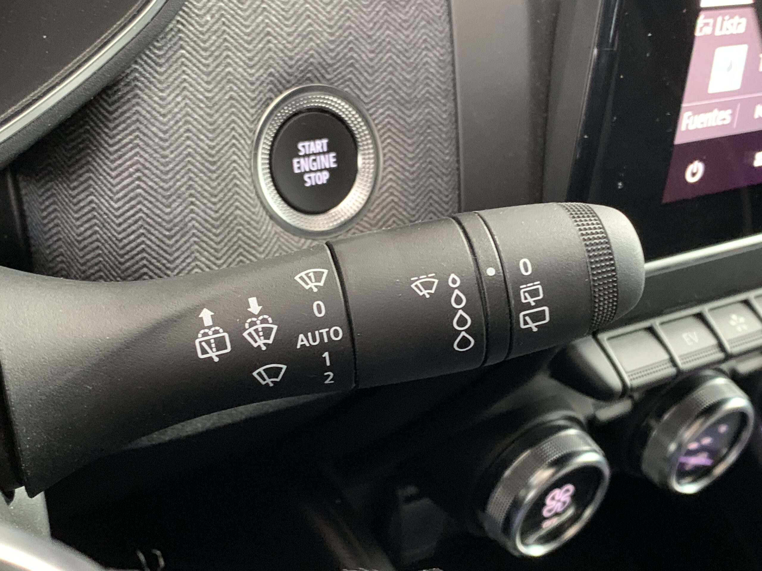 RENAULT CLIO TECHNO FULL HYBRID 145CV