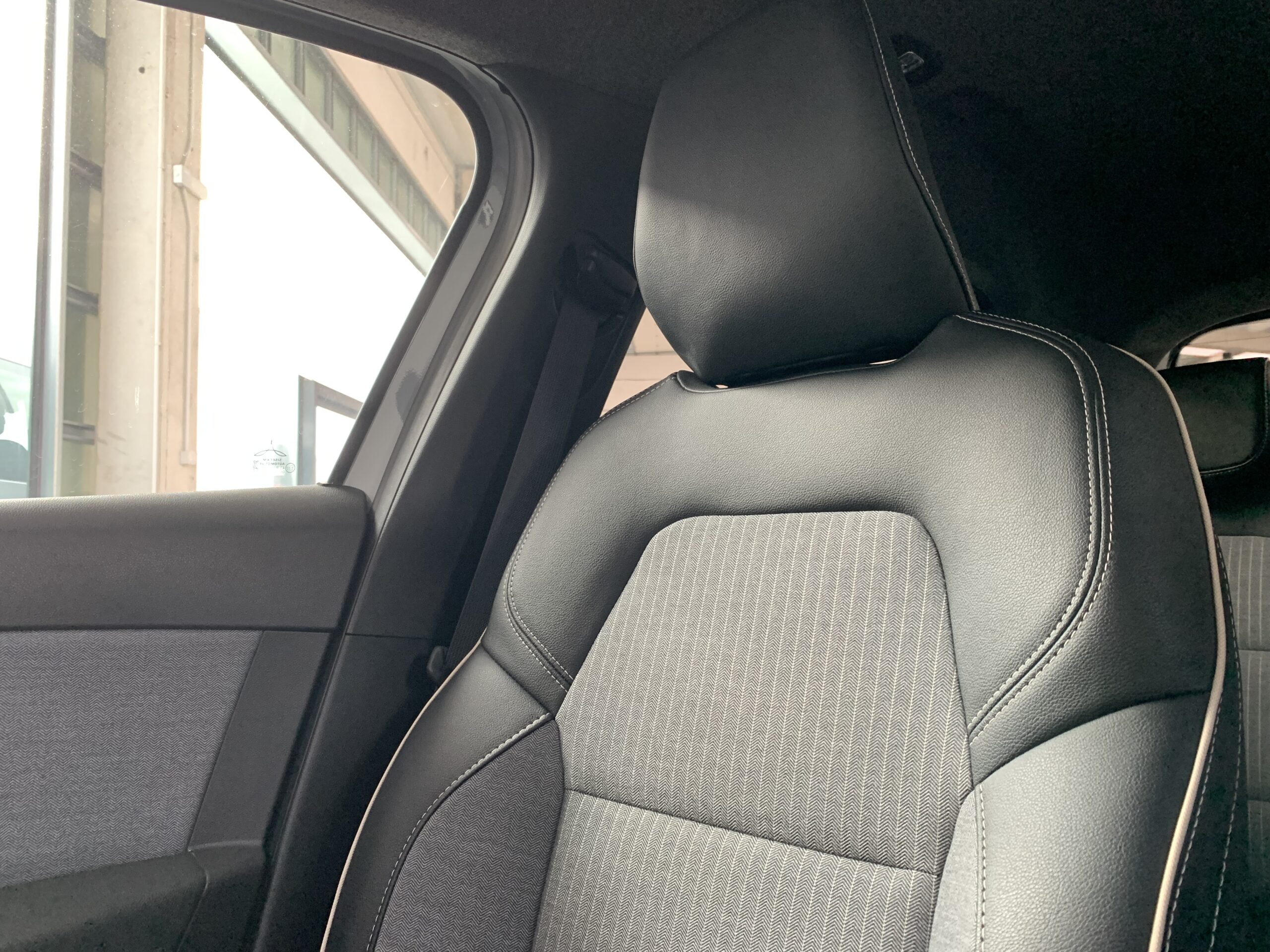 RENAULT CLIO TECHNO FULL HYBRID 145CV