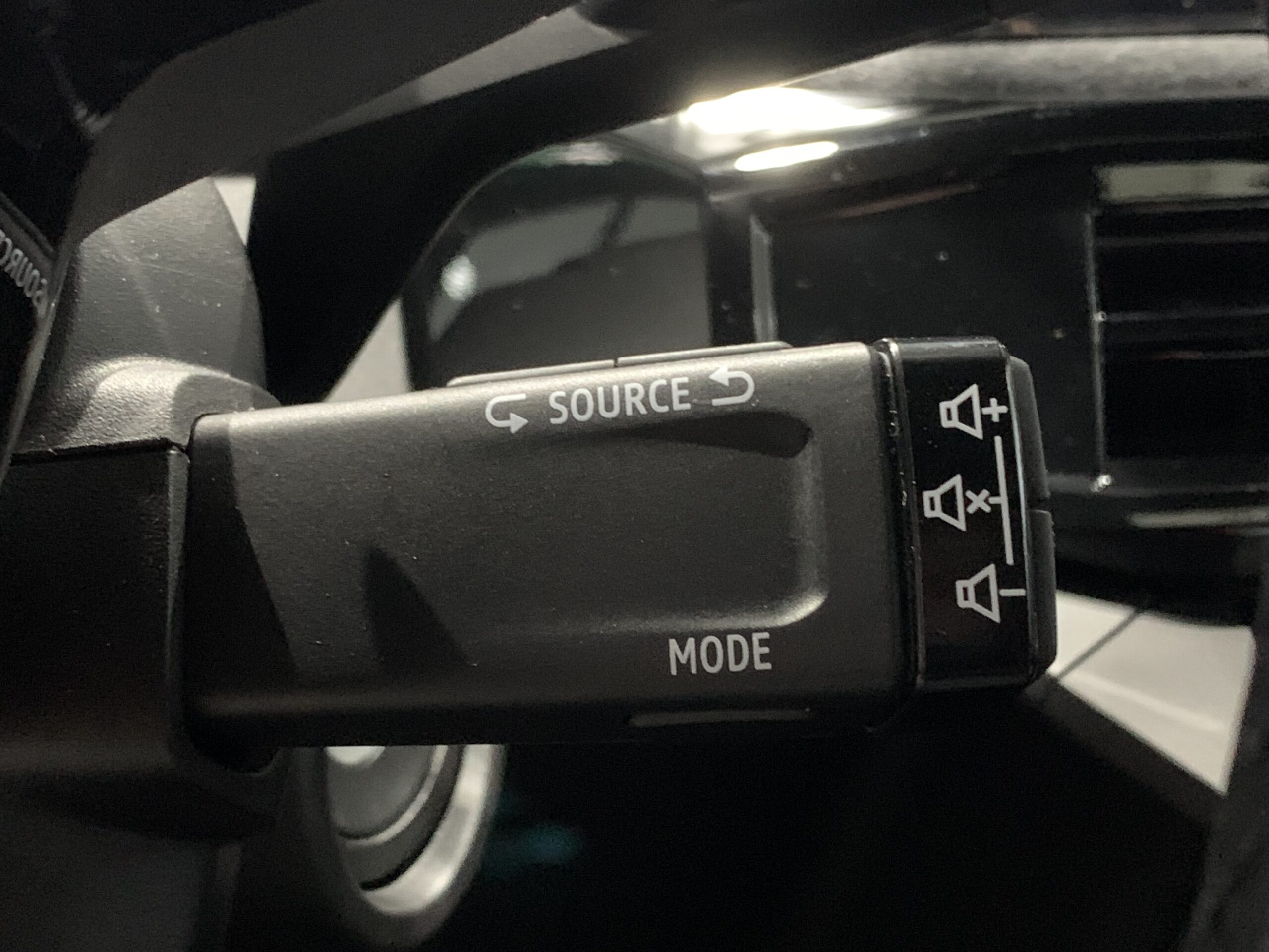 NUEVO CLIO EVOLUTION TCE 115CV + RUEDA DE EMERGENCIA + CAMARA DE VISION TRASERA