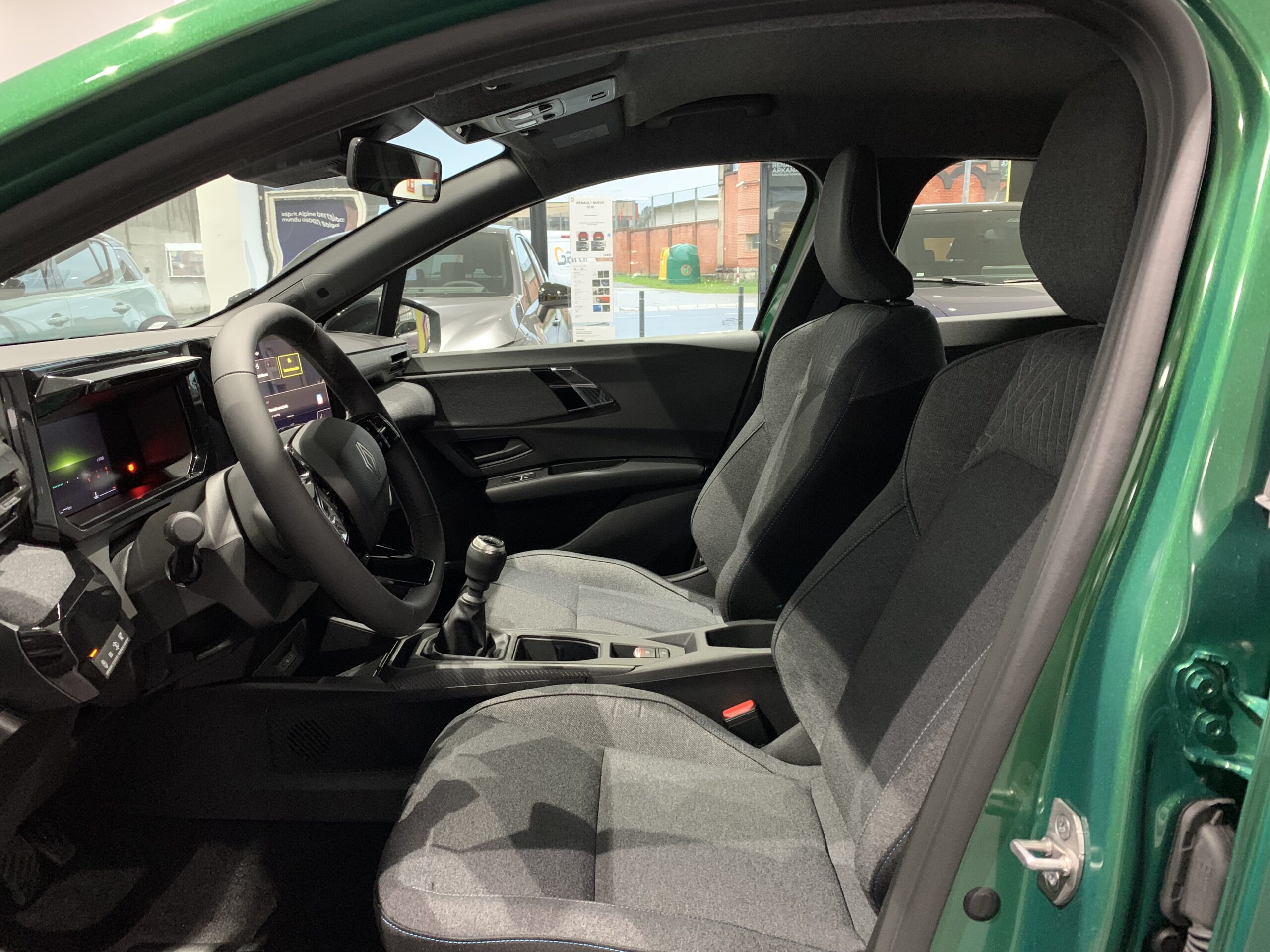 NUEVO CLIO EVOLUTION TCE 115CV + RUEDA DE EMERGENCIA + CAMARA DE VISION TRASERA