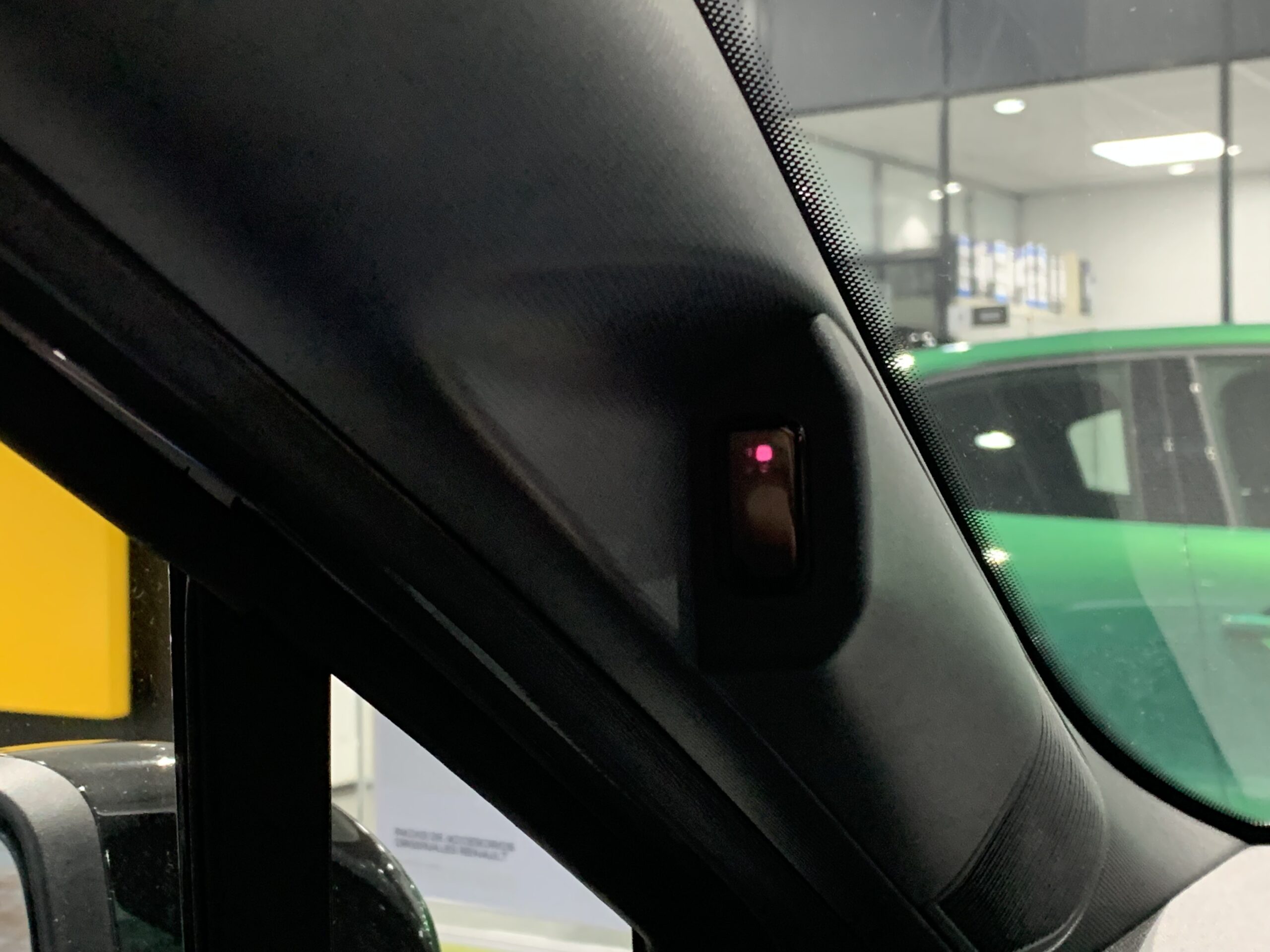 NUEVO CLIO ESPIRIT ALPINE FULL HYBRID 160CV + PACK PARKING