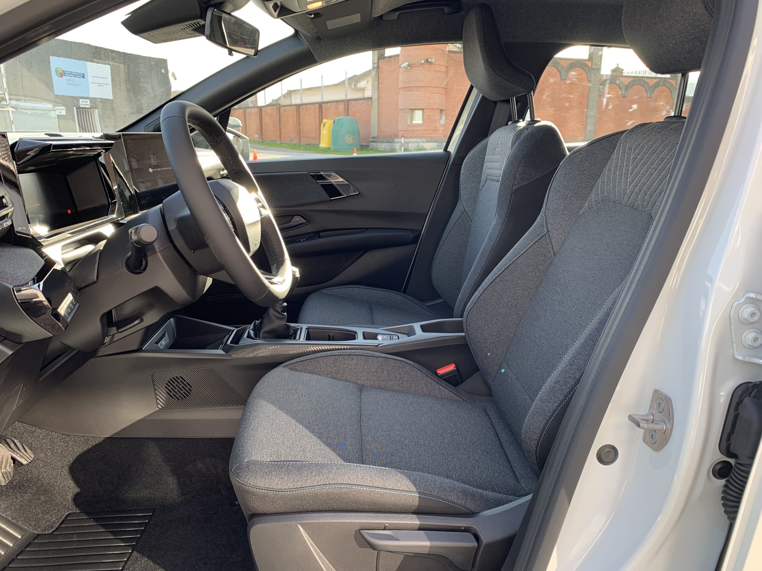 NUEVO CLIO EVOLUTION TCE 115CV + RUEDA DE EMERGENCIA + CAMARA DE VISION TRASERA