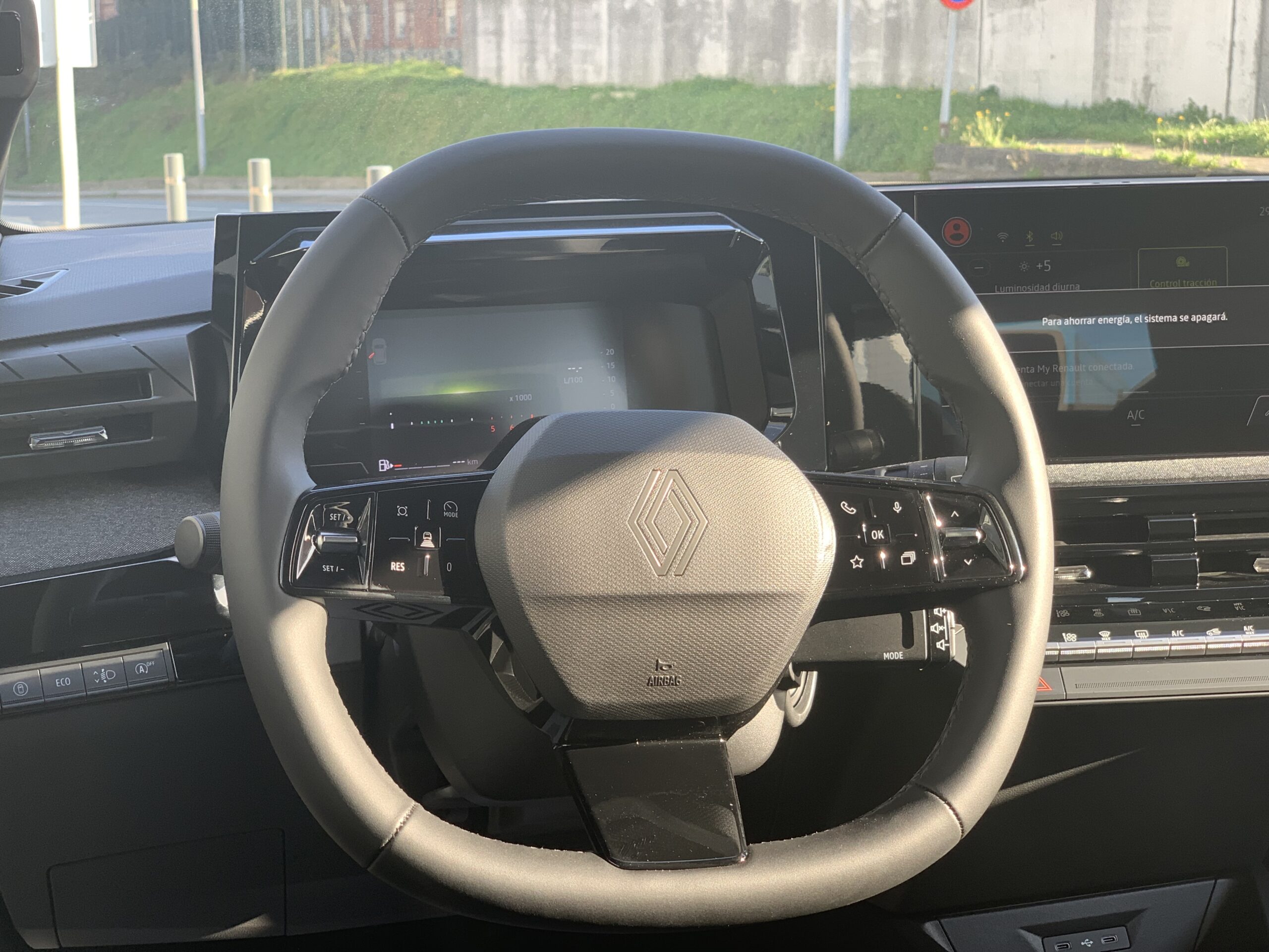 NUEVO CLIO EVOLUTION TCE 115CV + RUEDA DE EMERGENCIA + CAMARA DE VISION TRASERA