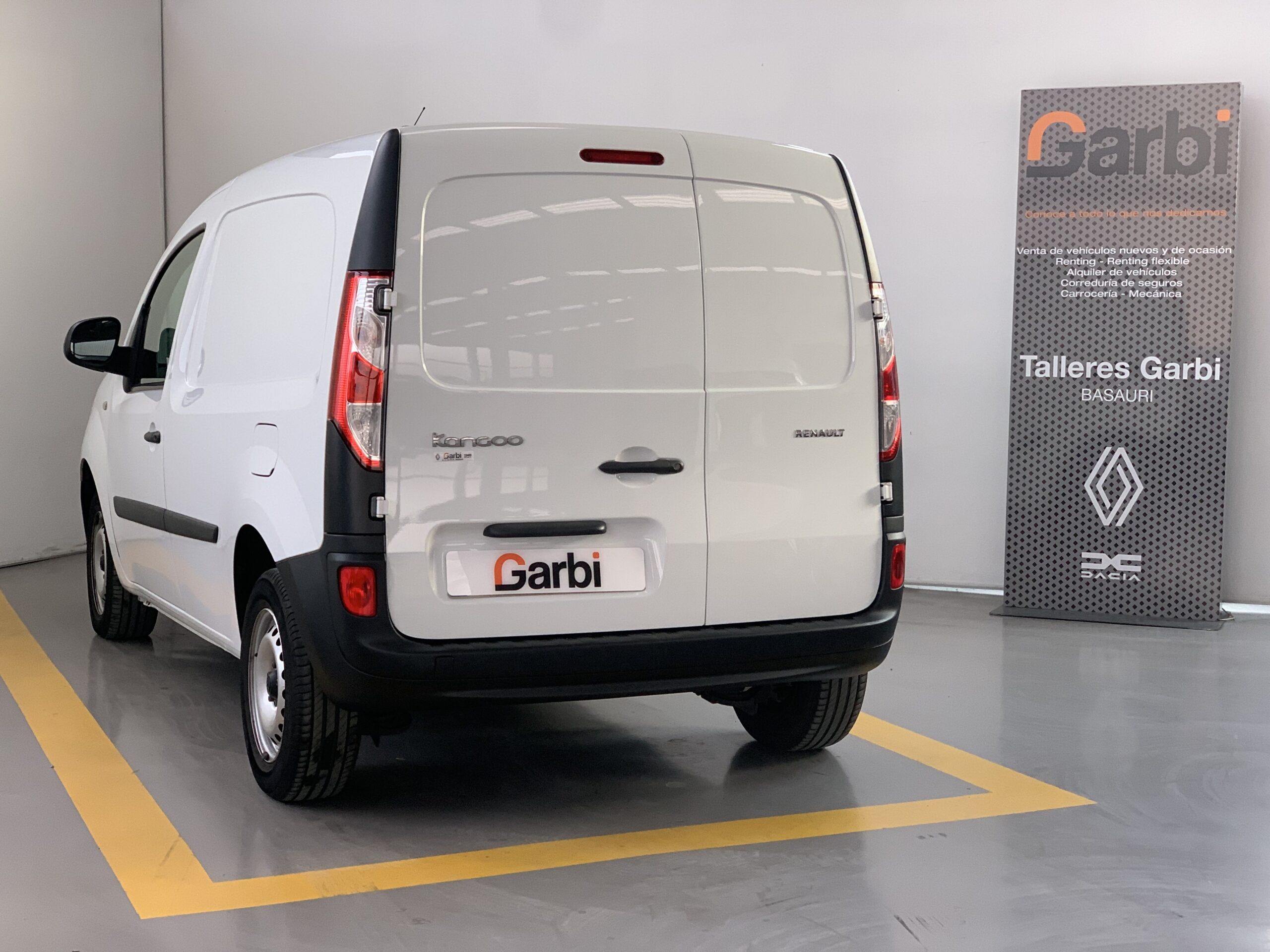 RENAULT KANGOO FURGON PROFESIONAL BLUE DCI 80CV + PACK ELECTRICO + PUERTA LATERAL DERECHA DESLIZANTE EN CHAPA