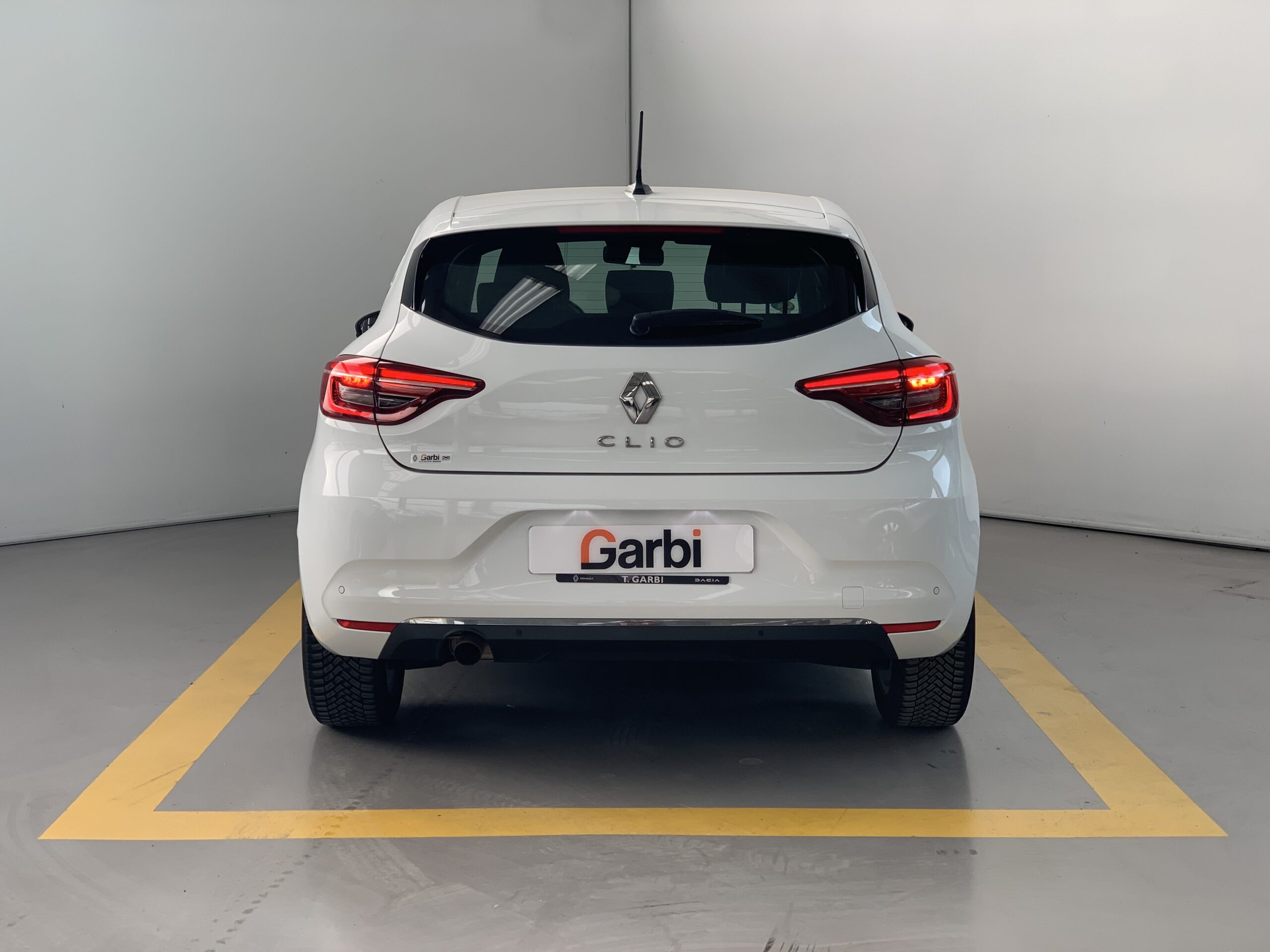 RENAULT CLIO ZEN GLP 100CV