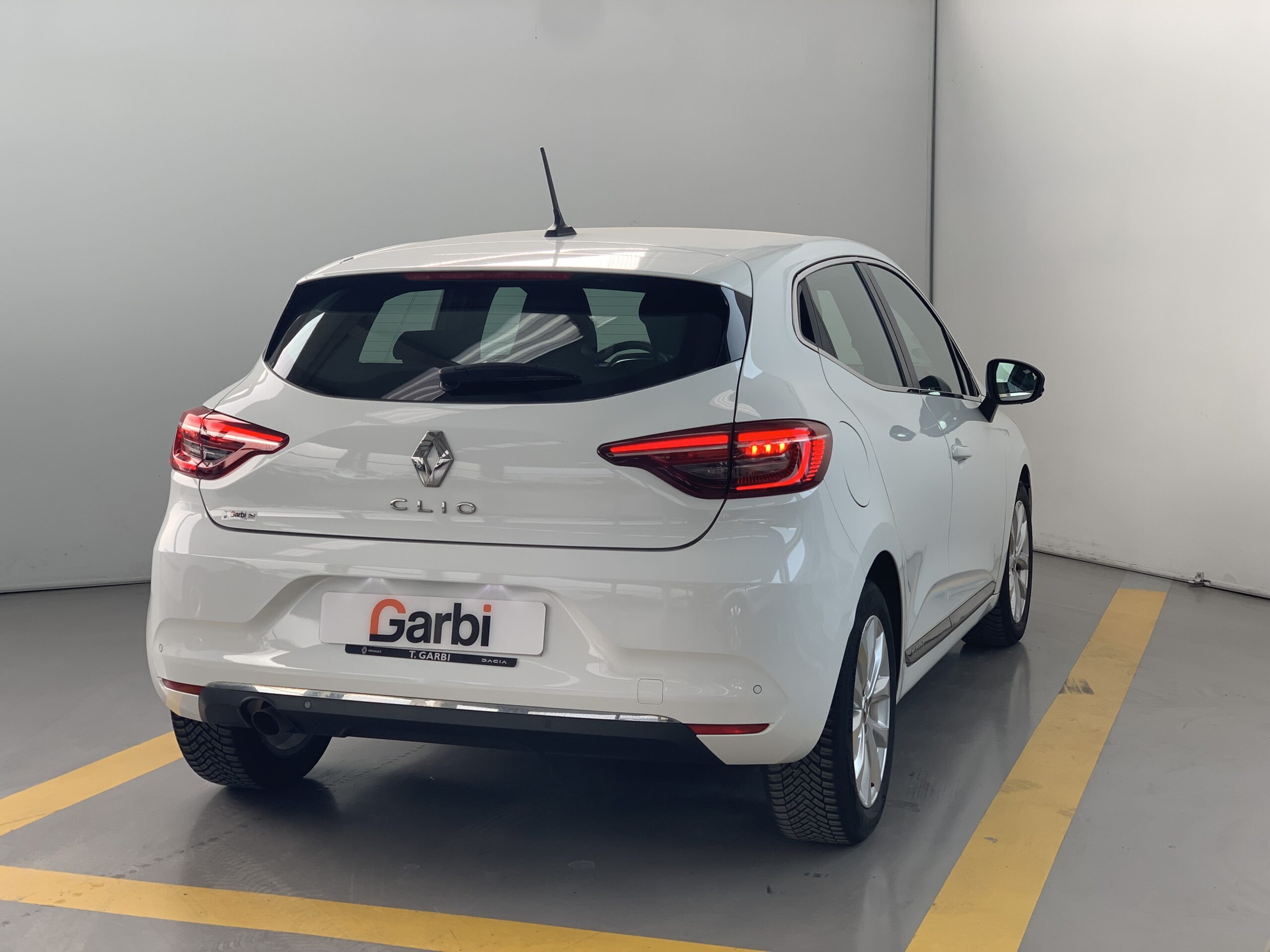 RENAULT CLIO ZEN GLP 100CV