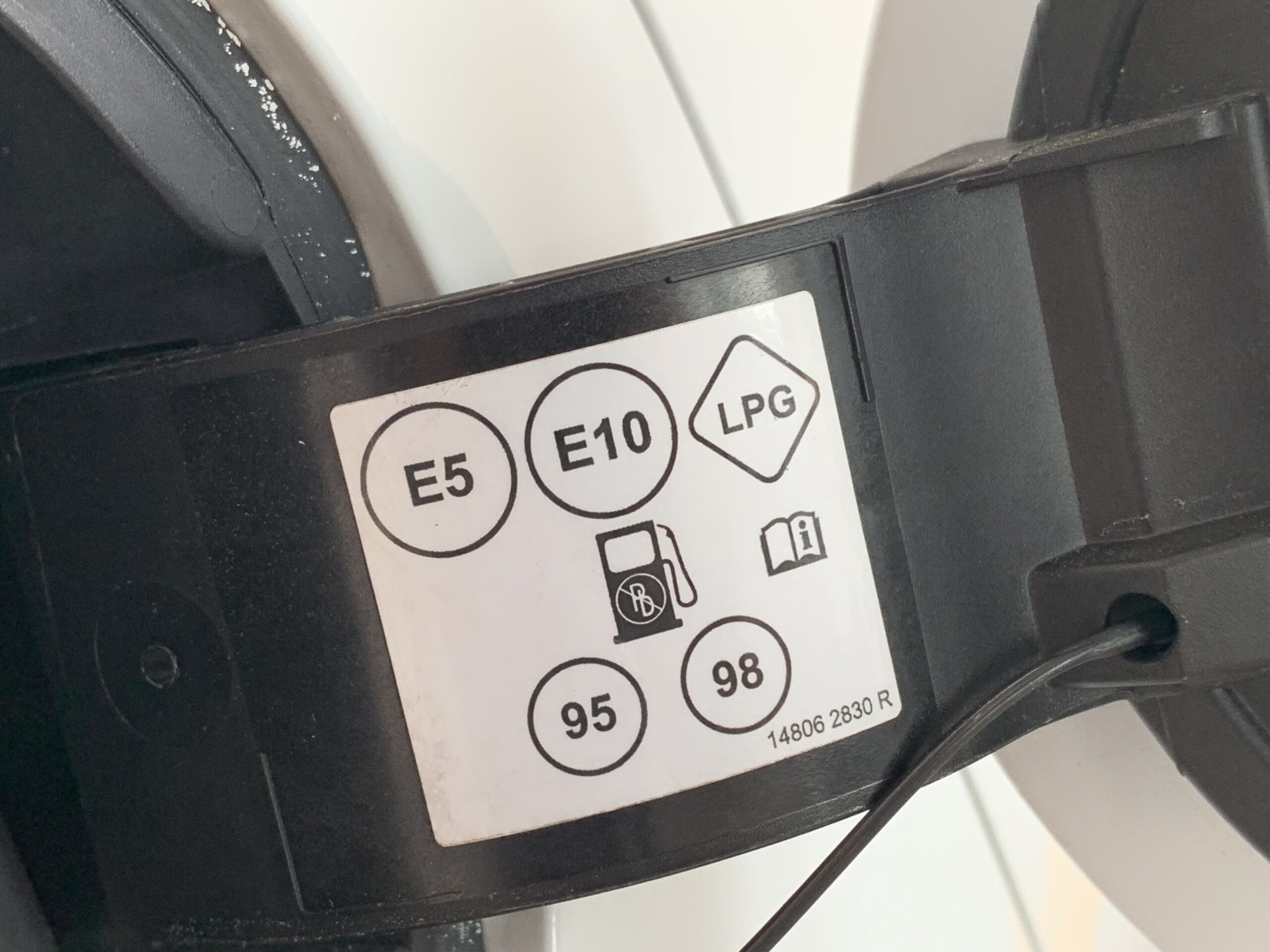 RENAULT CLIO ZEN GLP 100CV