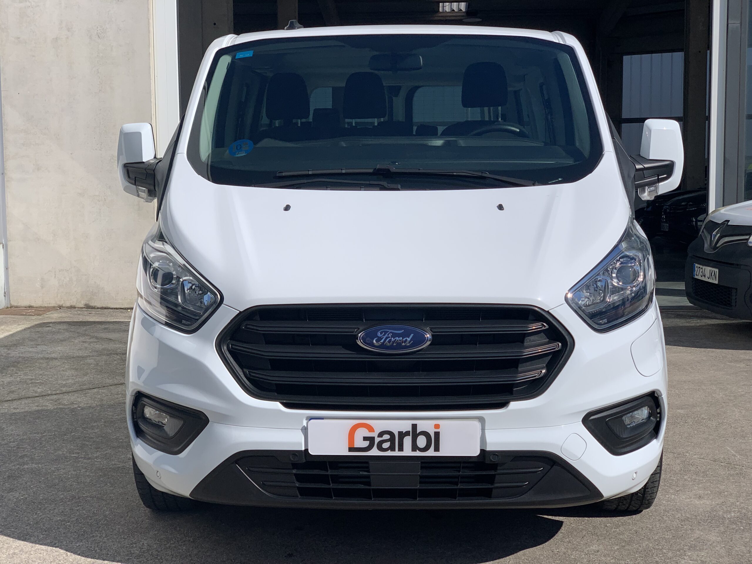 FORD TRANSIT CUSTOM KOMBI L1H1 9 PLAZAS 320 TREND HIBRIDO ENCHUFABLE DE 125CV