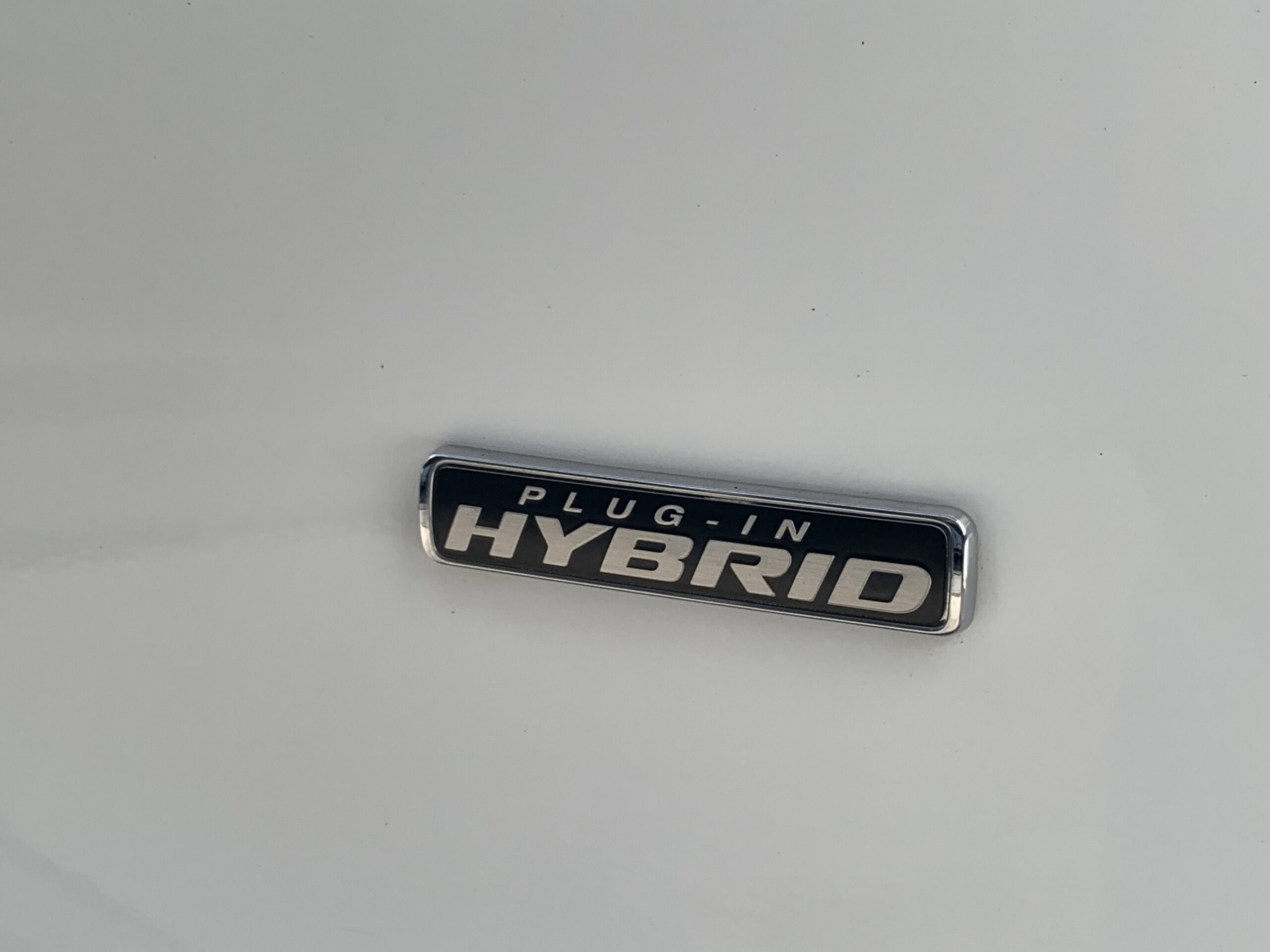 FORD TRANSIT CUSTOM KOMBI L1H1 9 PLAZAS 320 TREND HIBRIDO ENCHUFABLE DE 125CV