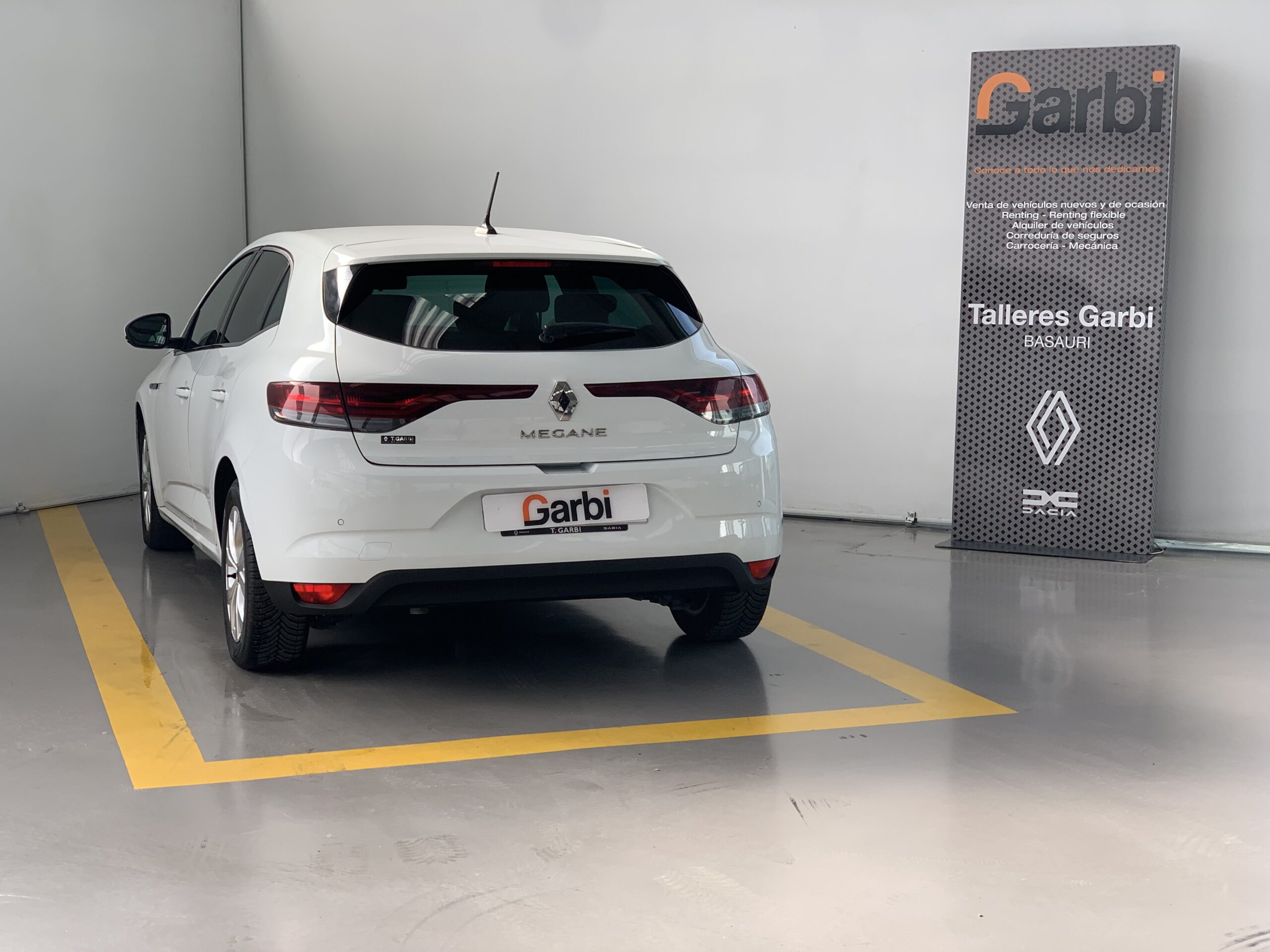 RENAULT MEGANE INTENS TCE 115CV + PACK LOOK + PACK CITY + RUEDA DE REPUESTO
