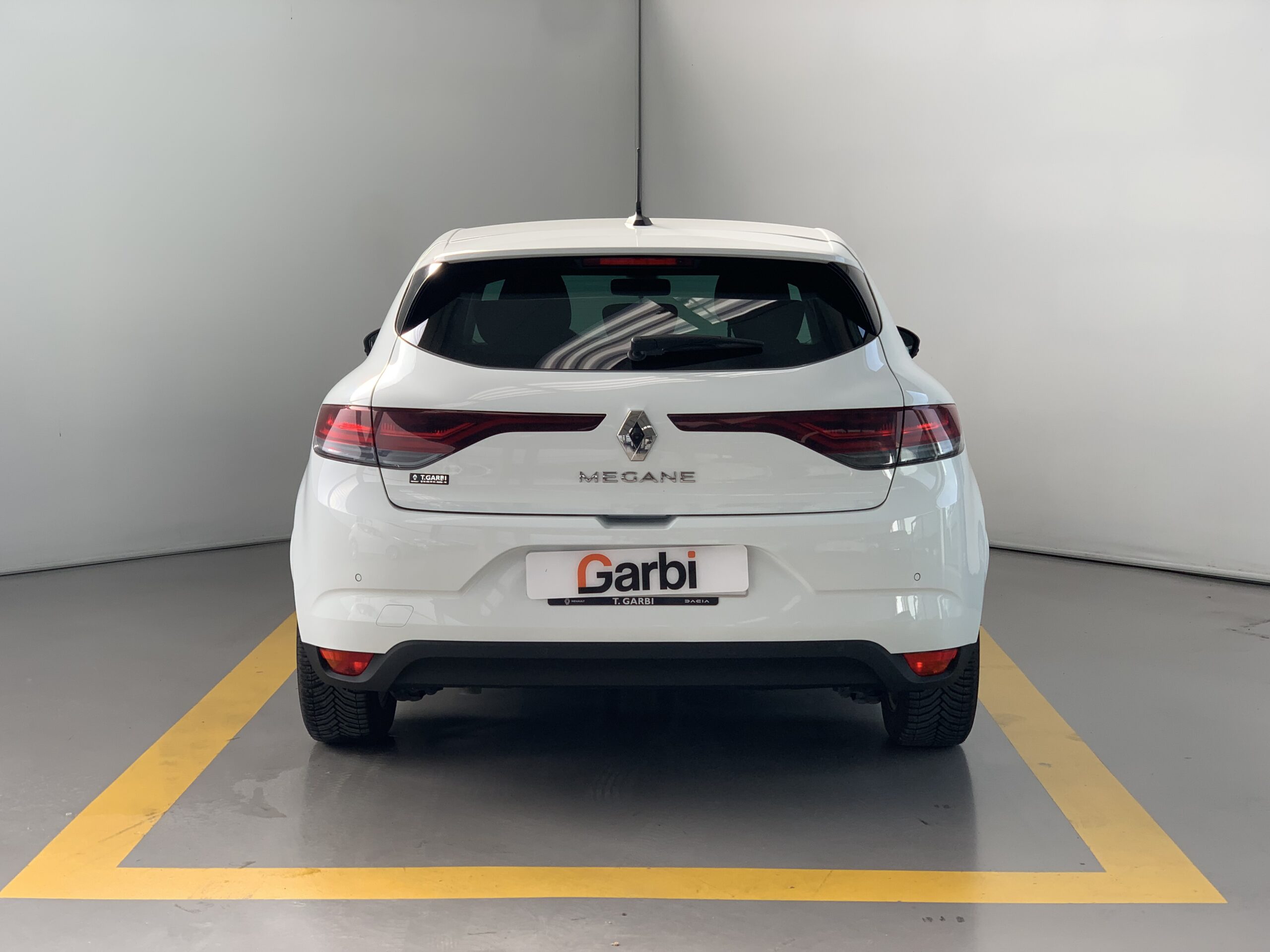 RENAULT MEGANE INTENS TCE 115CV + PACK LOOK + PACK CITY + RUEDA DE REPUESTO