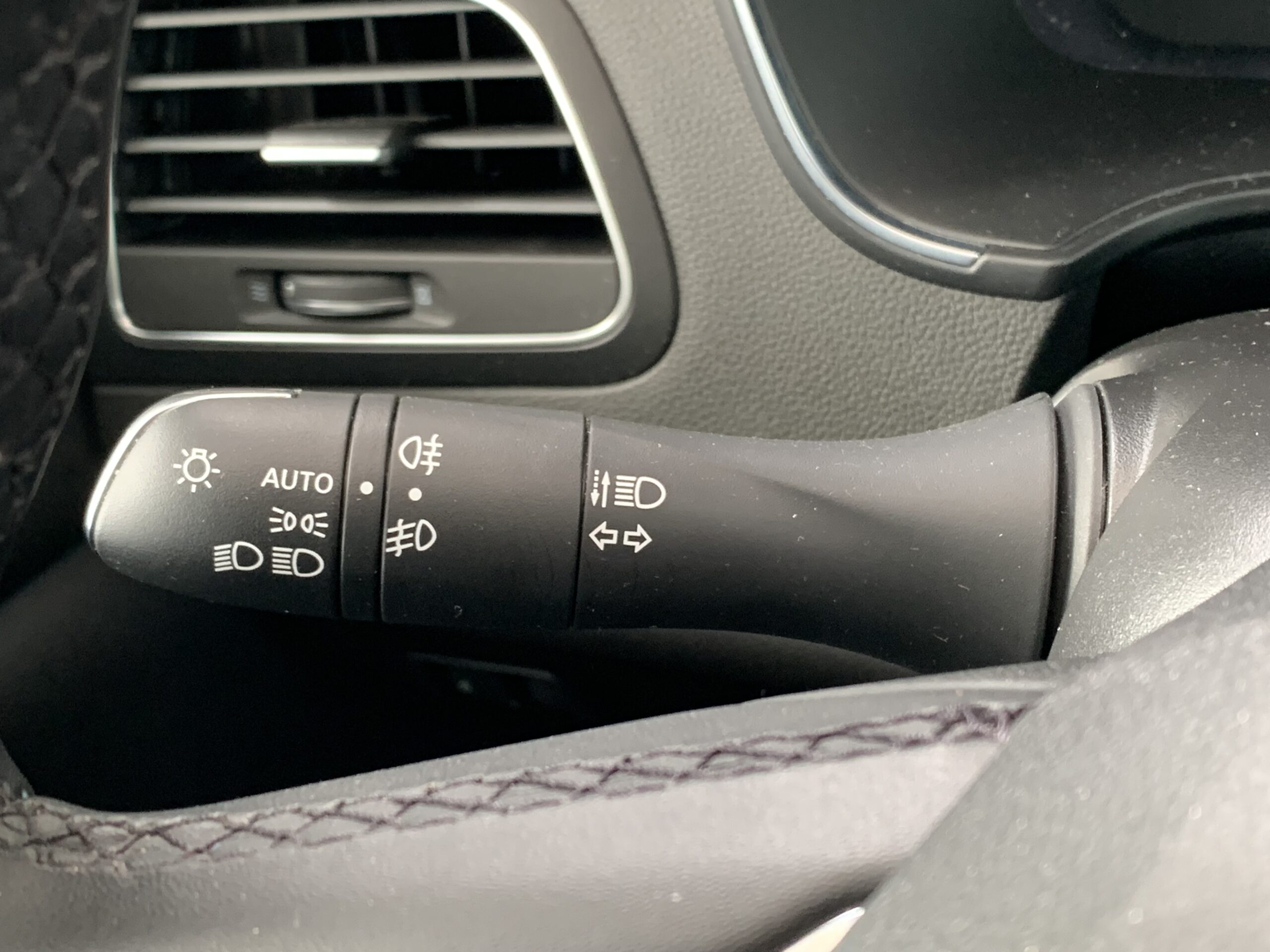 RENAULT MEGANE INTENS TCE 115CV + PACK LOOK + PACK CITY + RUEDA DE REPUESTO