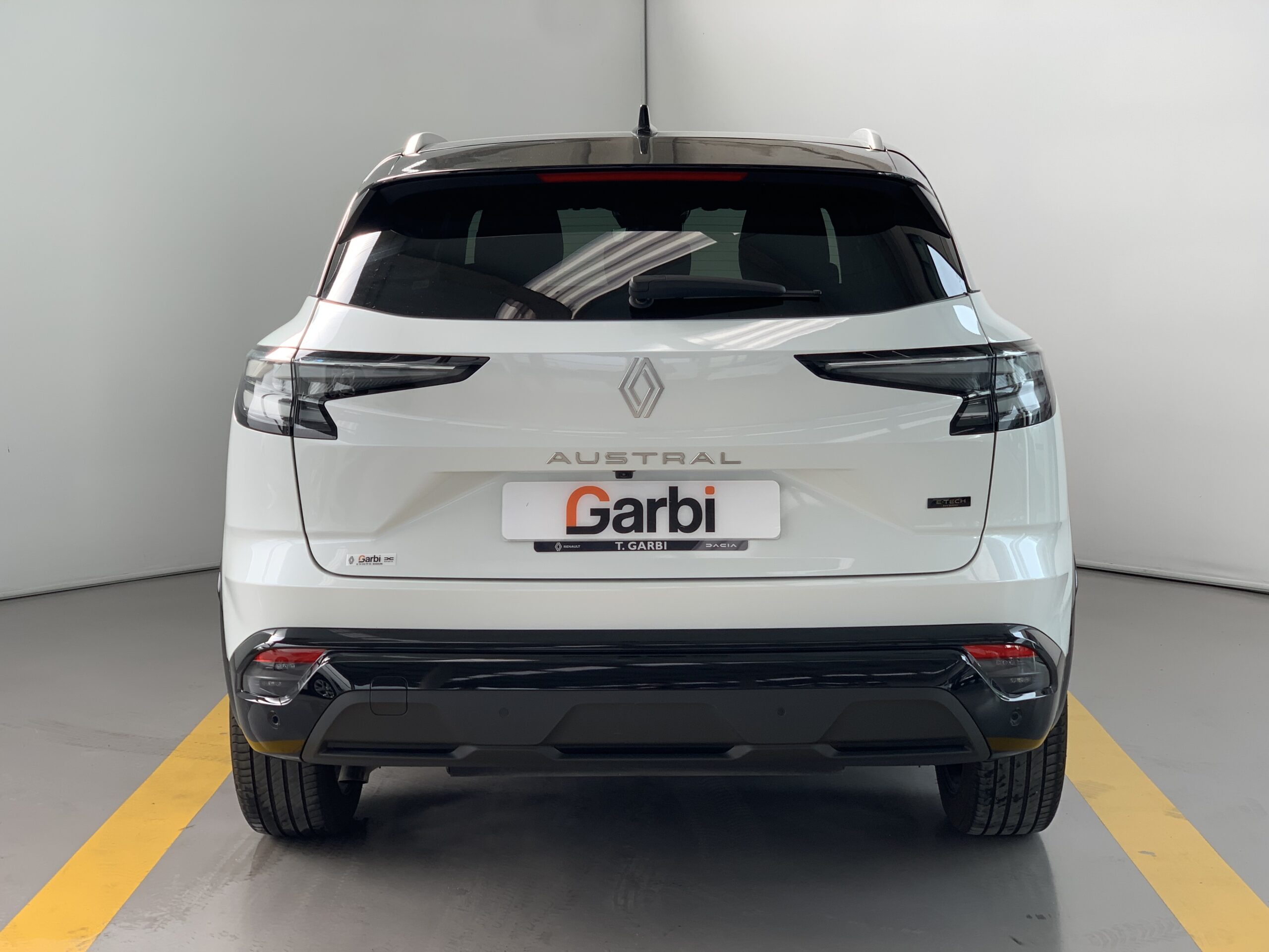 RENAULT AUSTRAL TECHNO HIBRIDO DE 200CV + TECHO NEGRO BRILLANTE